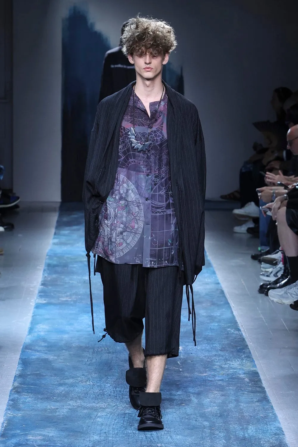 BAROQUE PATTERN COLLARLESS BLOUSE sold by Yohji Yamamoto product image thumbnail 2