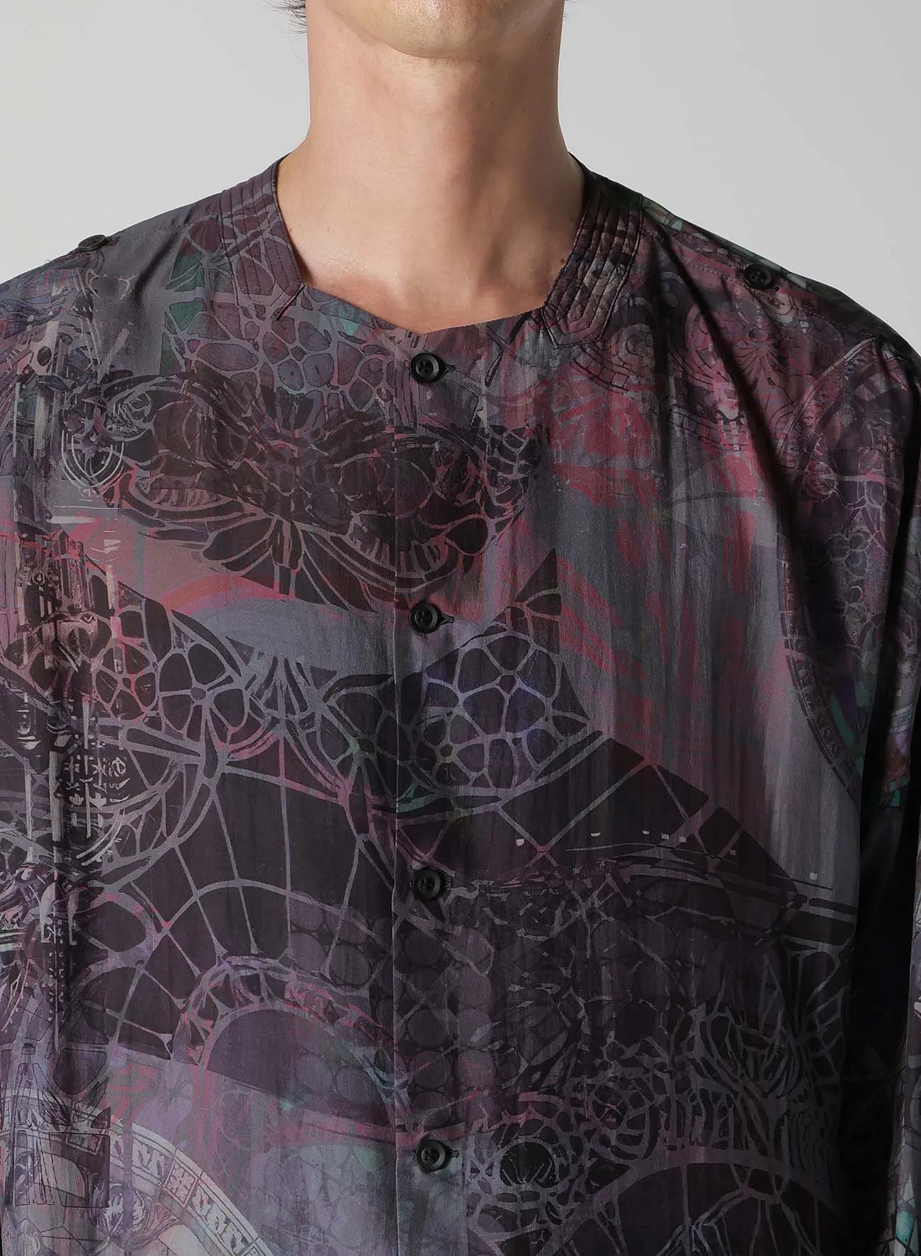 BAROQUE PATTERN COLLARLESS BLOUSE sold by Yohji Yamamoto product image thumbnail 4
