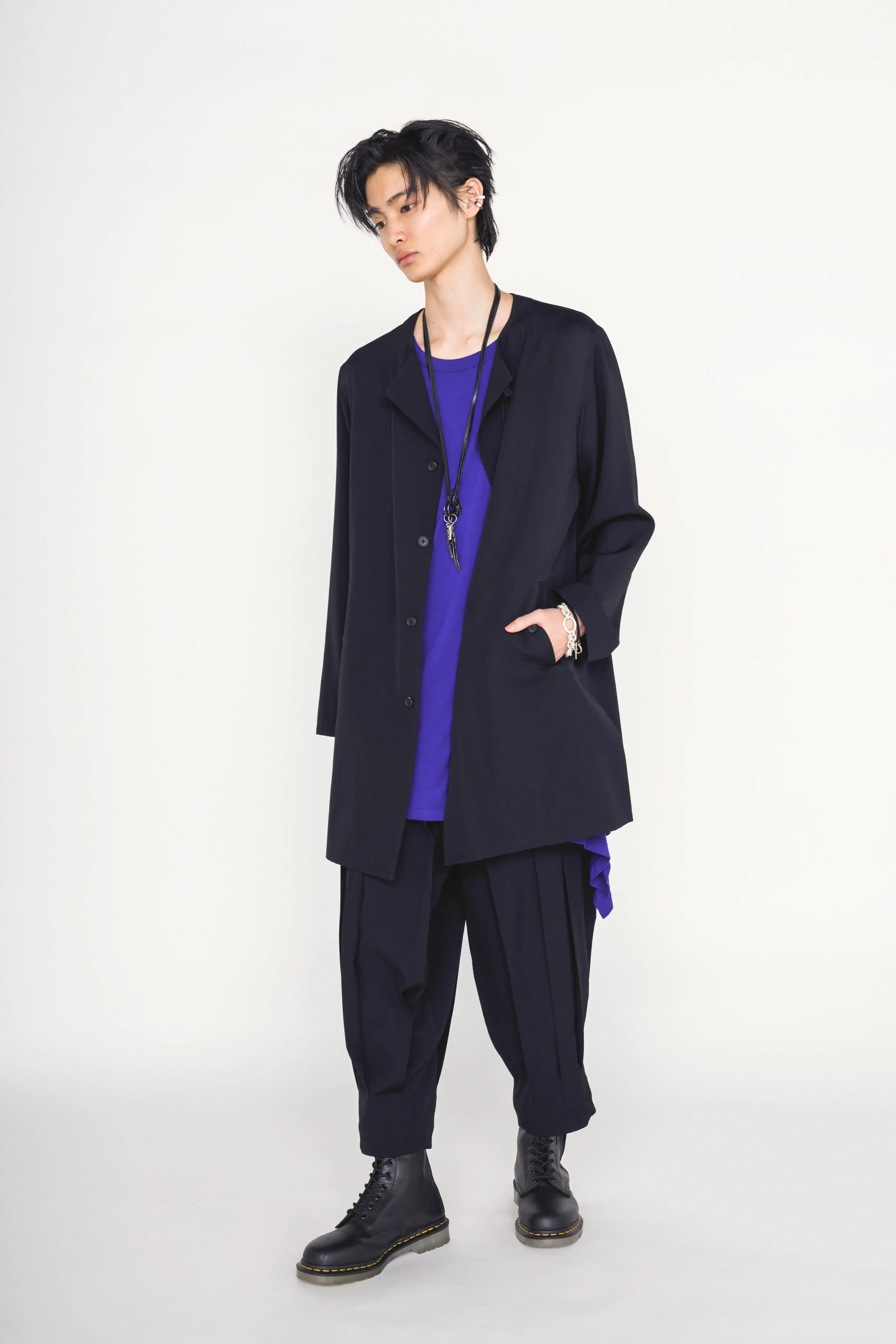 WASHER WOOL GABARDINE PLEATED PANTS sold by Yohji Yamamoto product image thumbnail 3