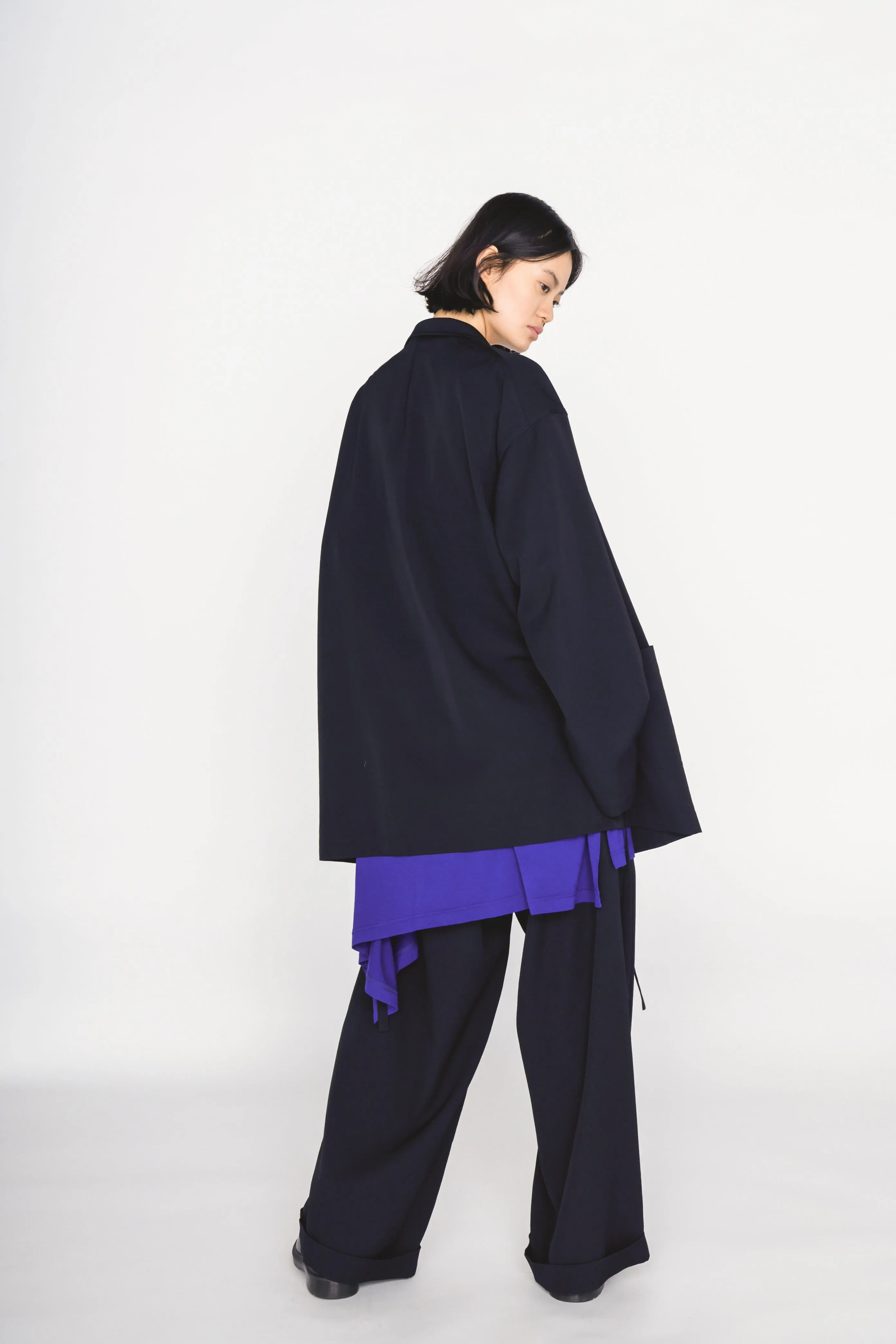 WASHER WOOL GABARDINE CINCH BACK BAGGY PANTS sold by Yohji Yamamoto product image thumbnail 4
