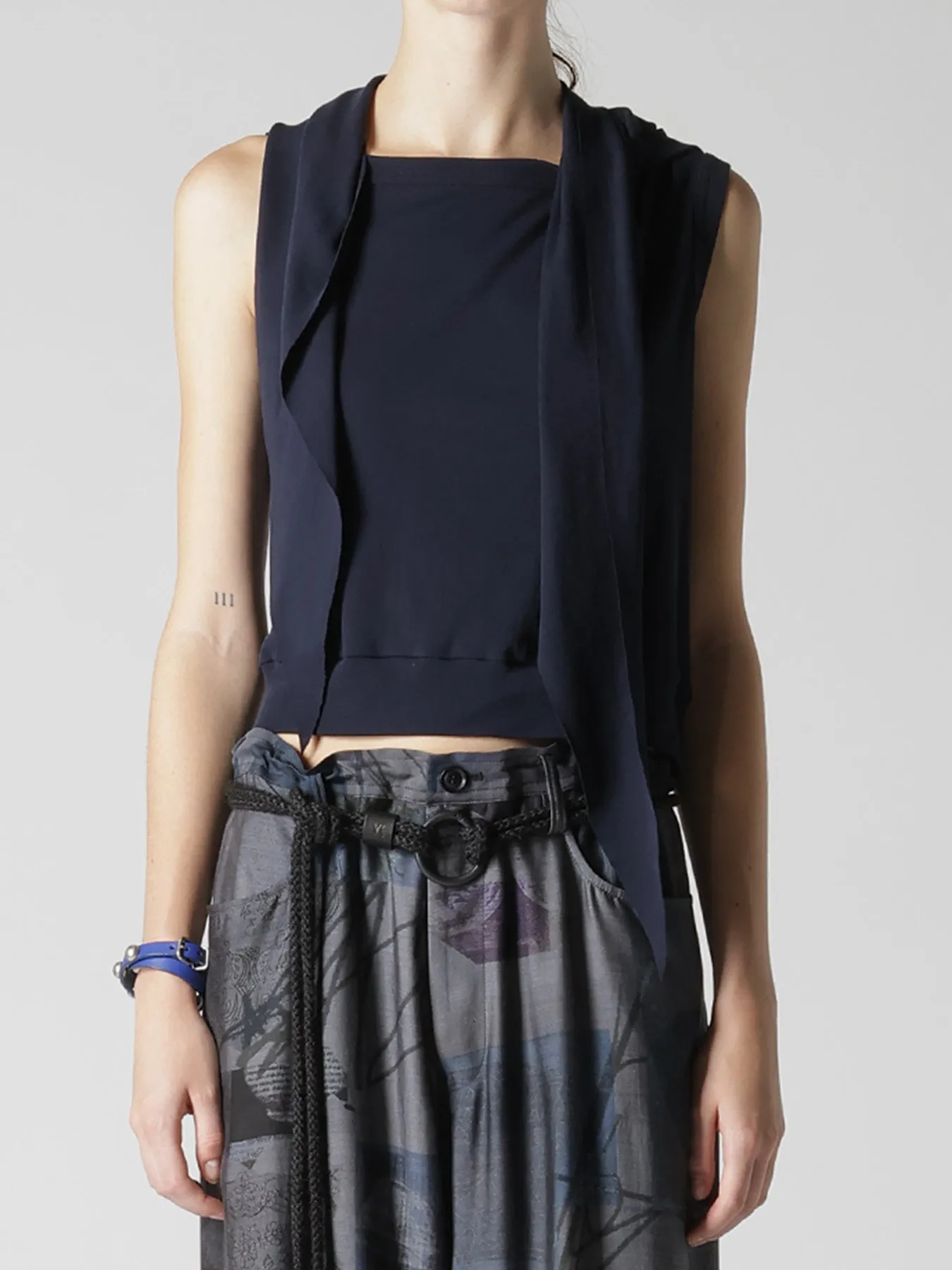 COTTON GAUZE FRAISE DRAPE TIE SLEEVELESS TEE sold by Yohji Yamamoto product image thumbnail 5