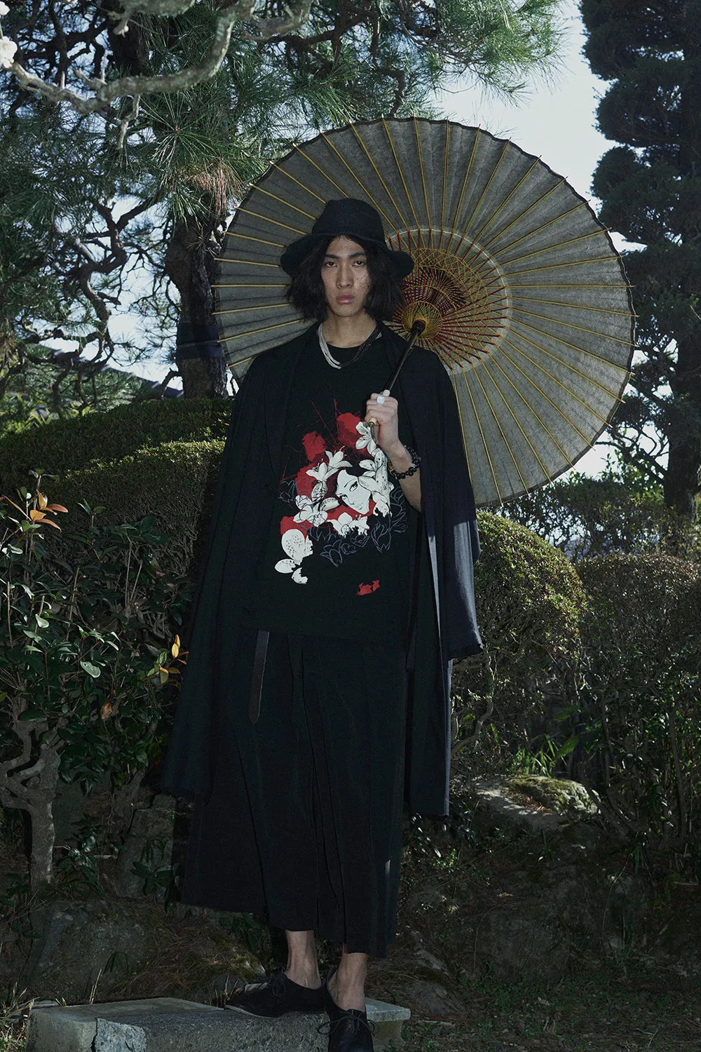 S'YTE X KAZUO KAMIMURA-SEISHUN YOKOCHO PRINT T-SHIRT sold by Yohji Yamamoto product image thumbnail 2