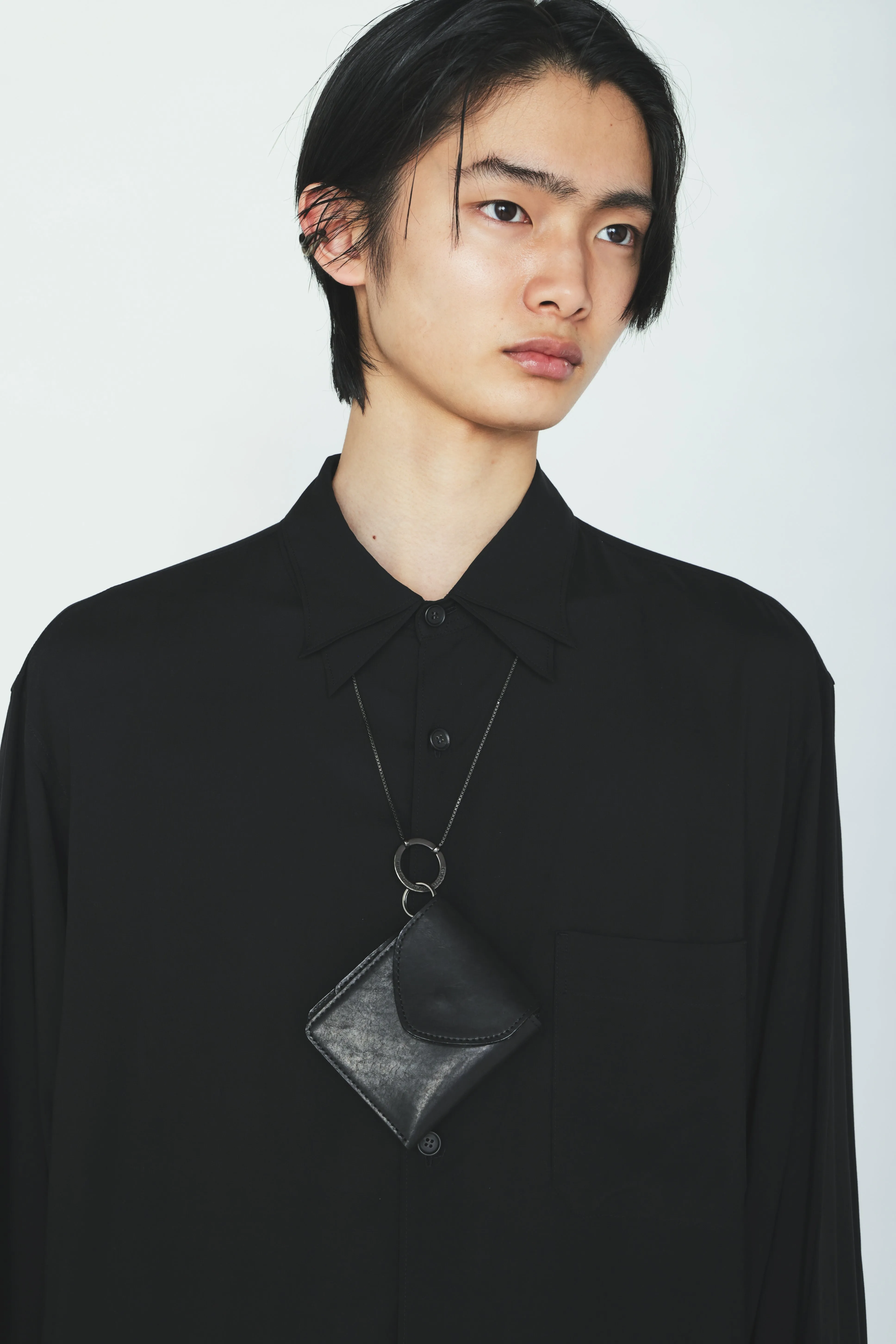 COW LEATHER TWO-FOLD WALLET sold by Yohji Yamamoto product image thumbnail 4