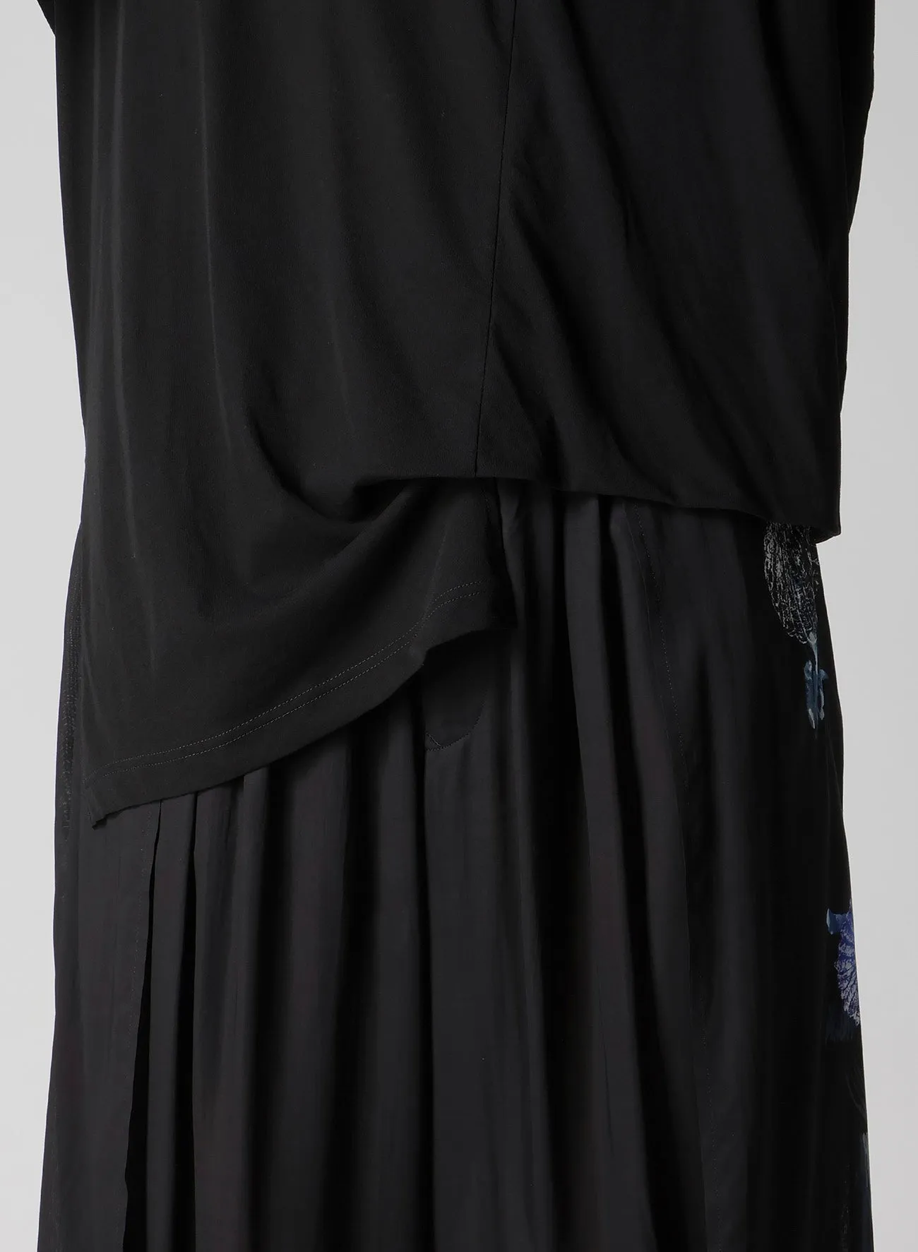 HIGH TWISTED GAS PS ASYMMETRY LONG SLV T sold by Yohji Yamamoto product image thumbnail 5