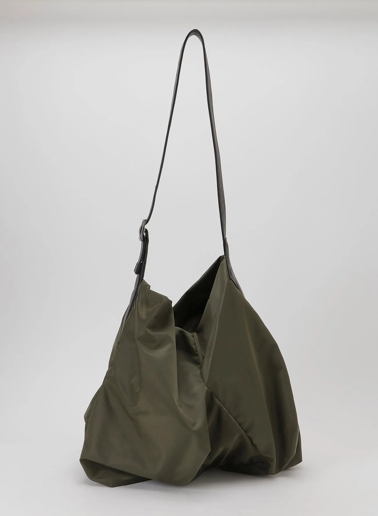 Angular bag(Nylon) sold by Yohji Yamamoto product image thumbnail 2
