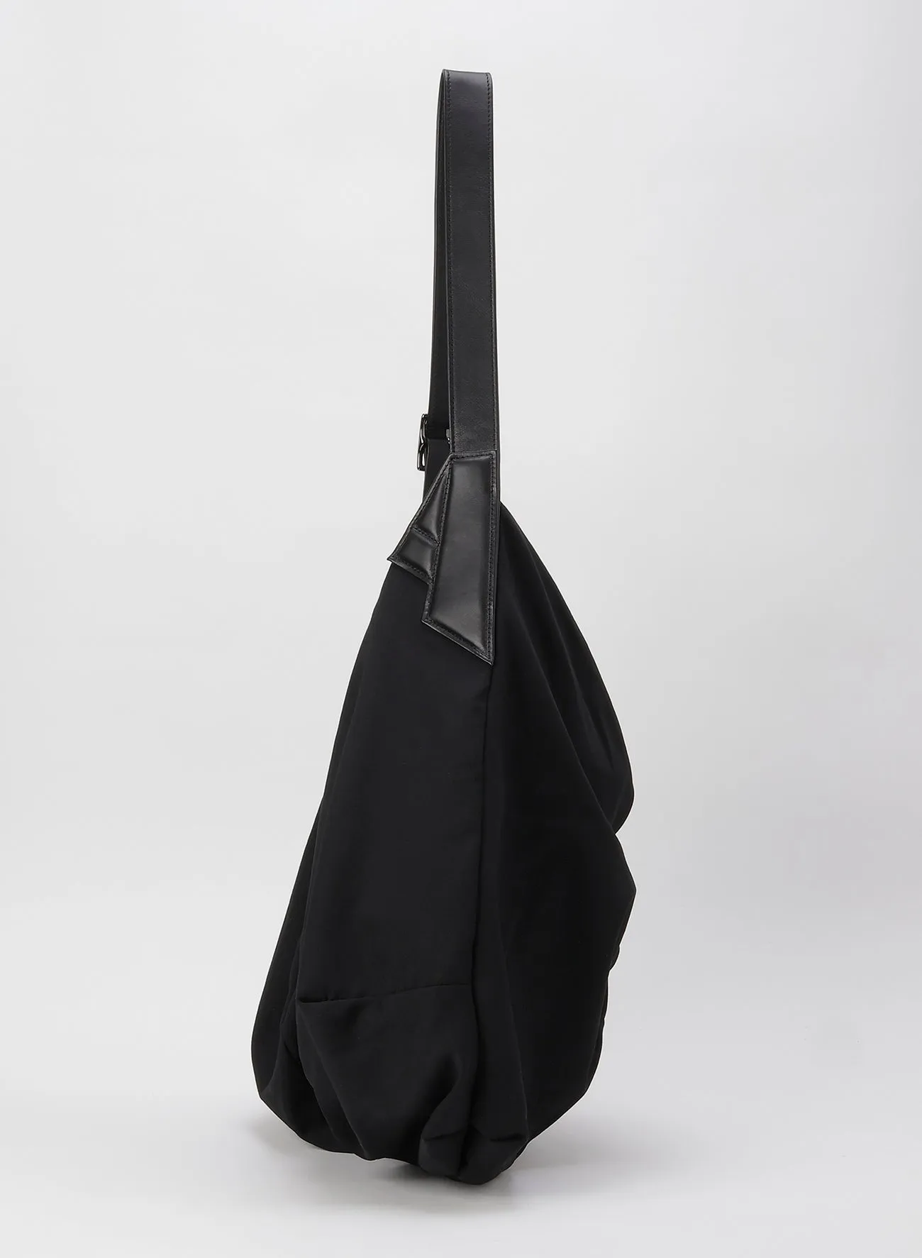 Angular bag(Nylon) sold by Yohji Yamamoto product image thumbnail 4