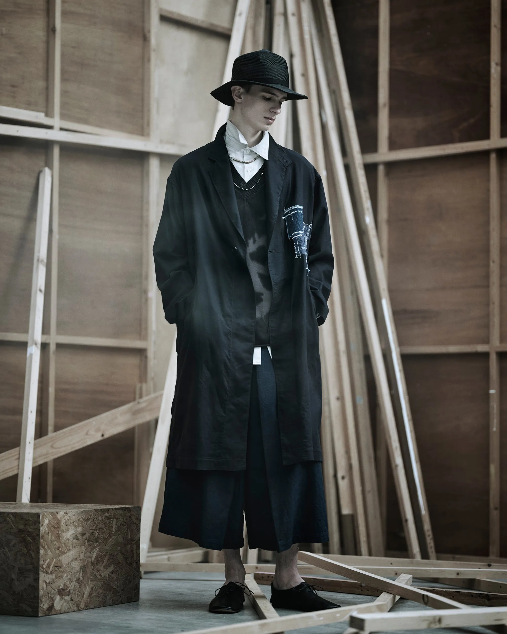 CHUSEN-DYED COMPACT TWIST VEST sold by Yohji Yamamoto product image thumbnail 2