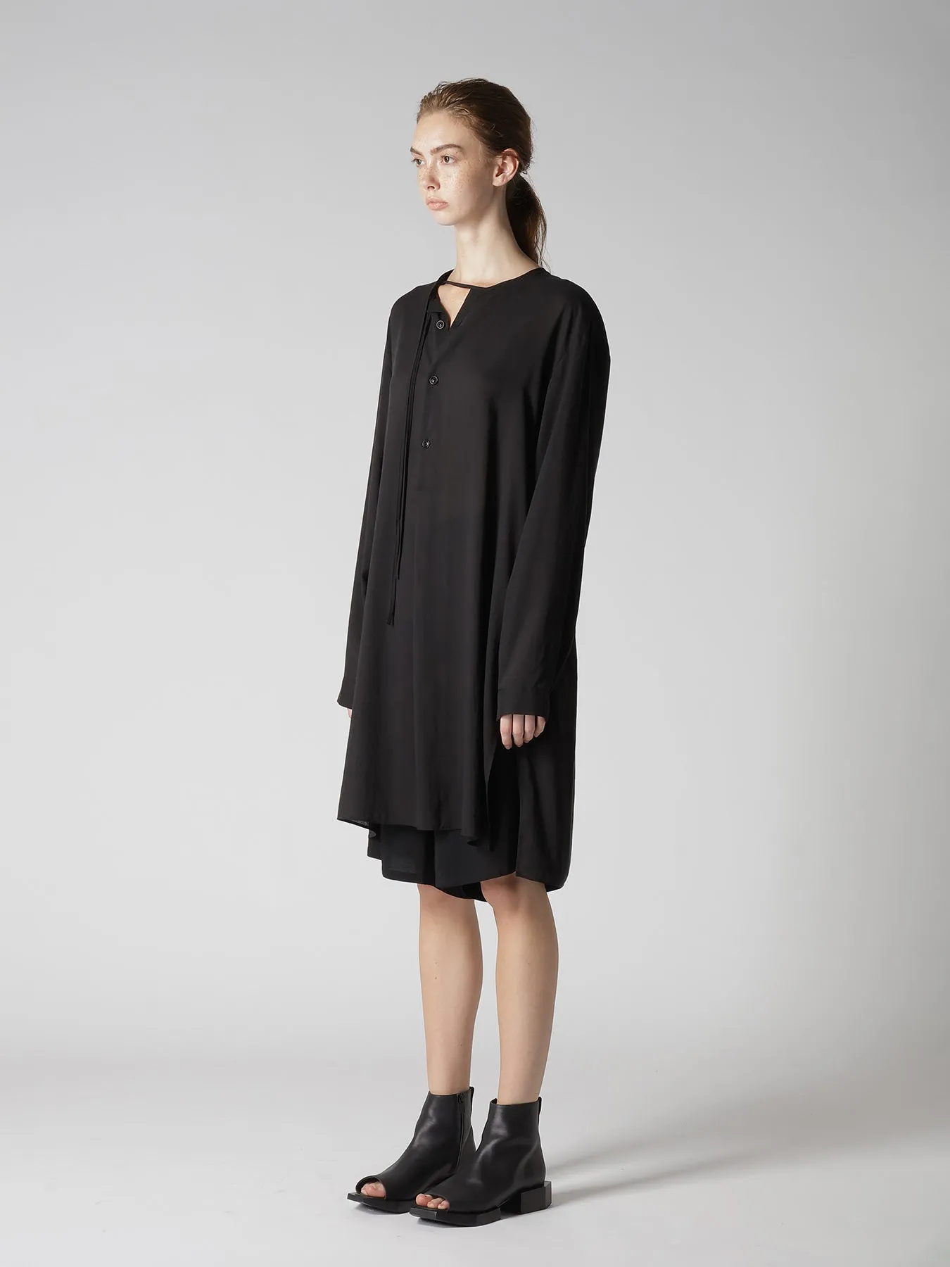 CELLULOSE LAWN DRAW STRING BLOUSE sold by Yohji Yamamoto product image thumbnail 5