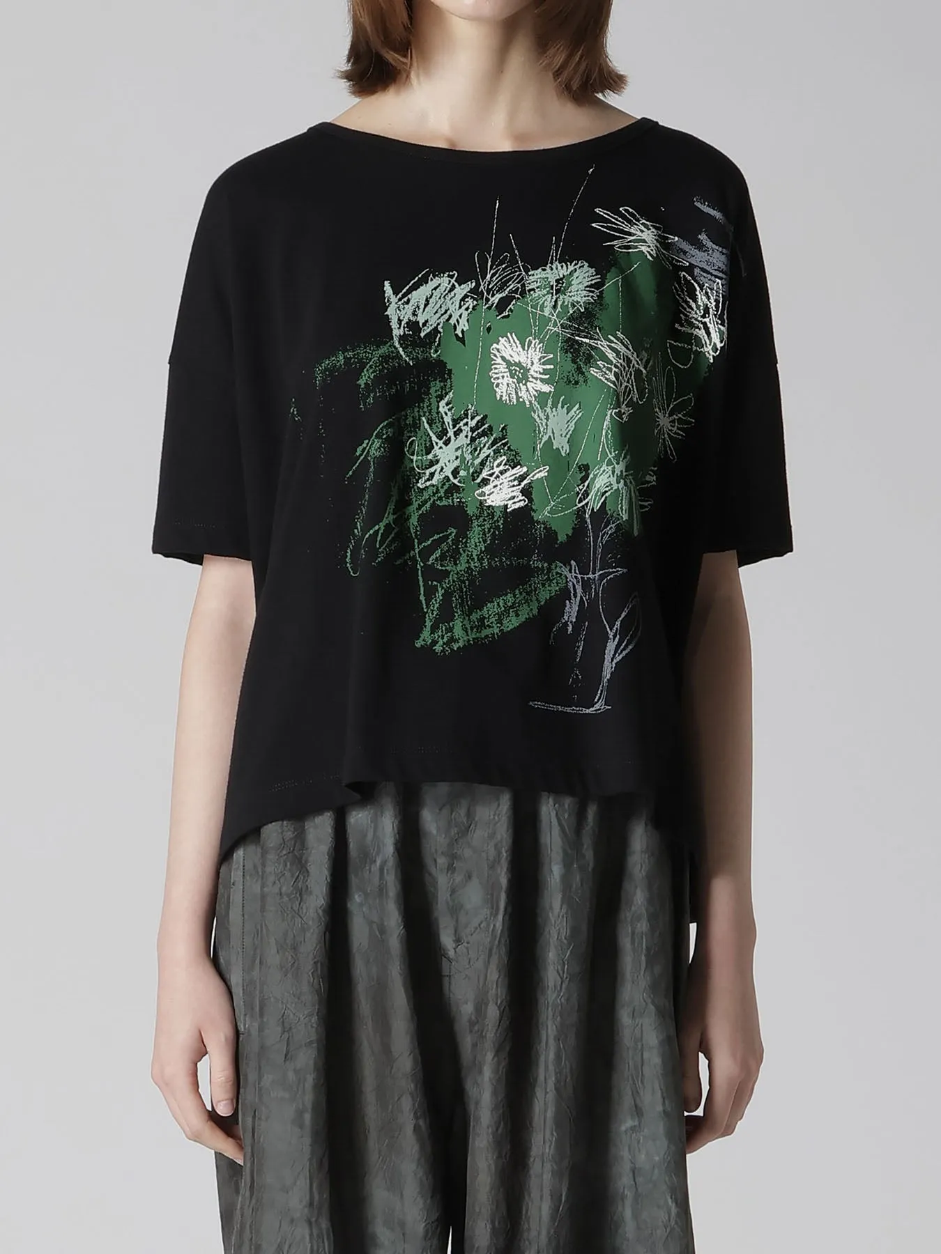 COTTON JERSEY FLOWER PRINT ROUND NECK LOOSE TEE sold by Yohji Yamamoto product image thumbnail 2