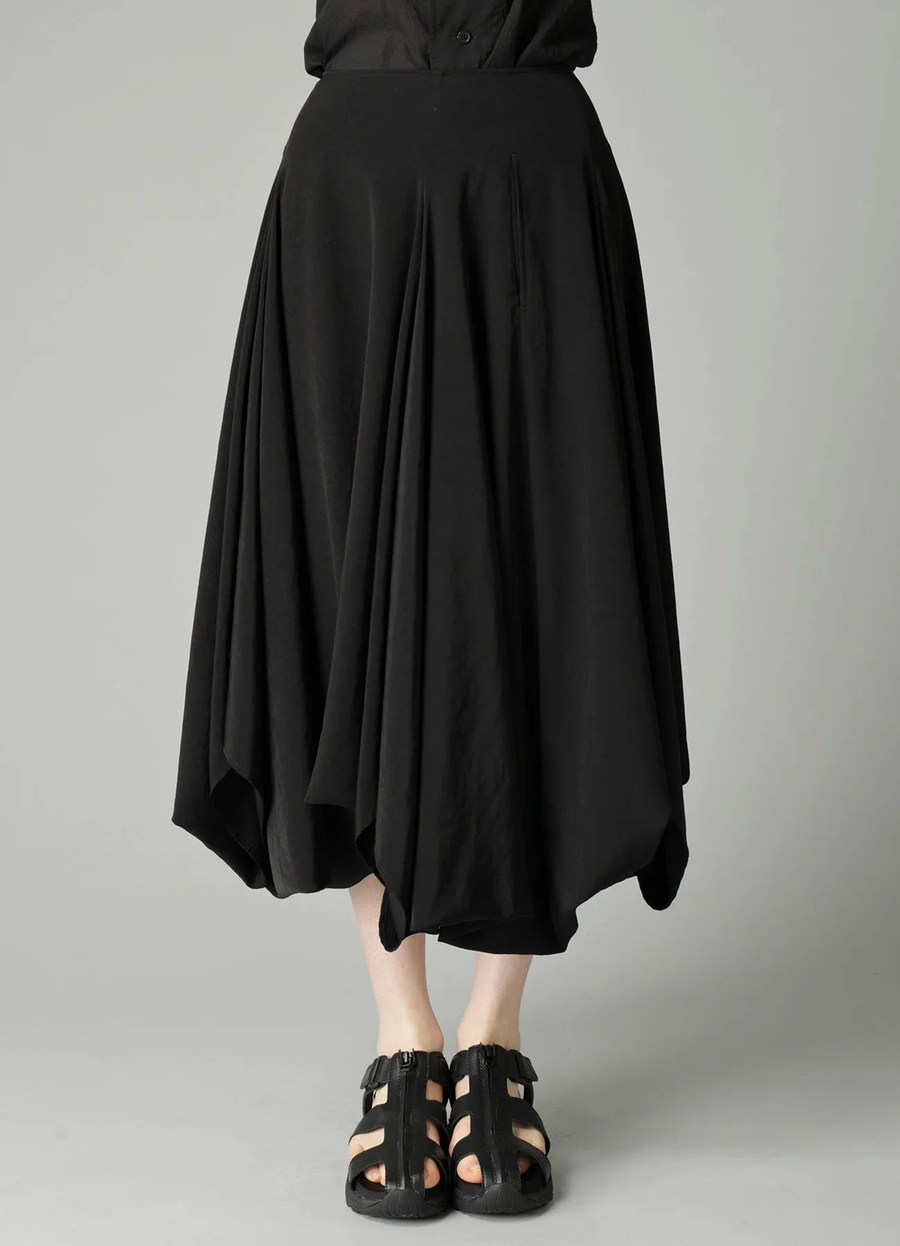 Ta/Pe CREPE DE CHINE PANEL BALLOON SKIRT sold by Yohji Yamamoto product image thumbnail 3
