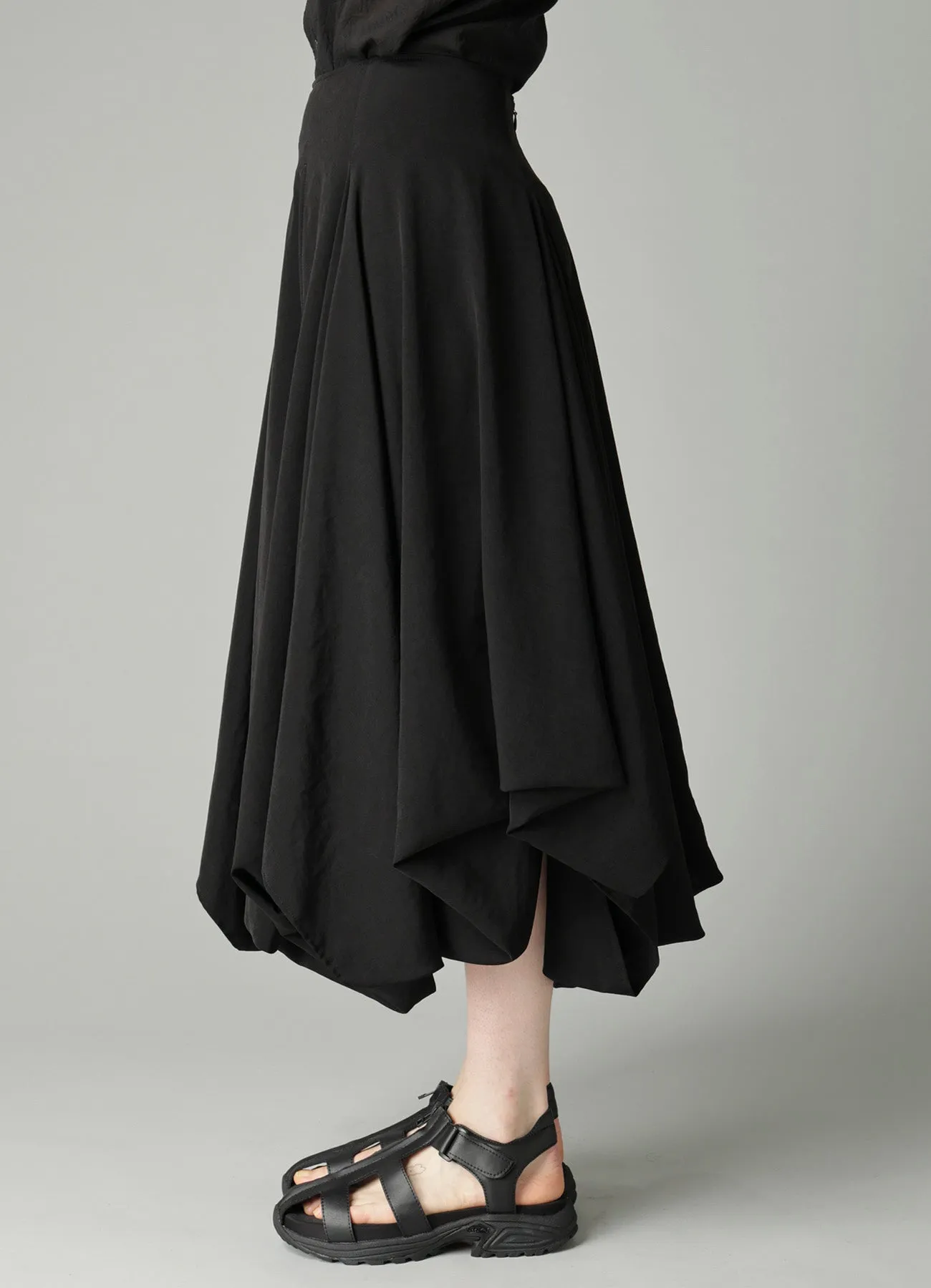 Ta/Pe CREPE DE CHINE PANEL BALLOON SKIRT sold by Yohji Yamamoto product image thumbnail 4