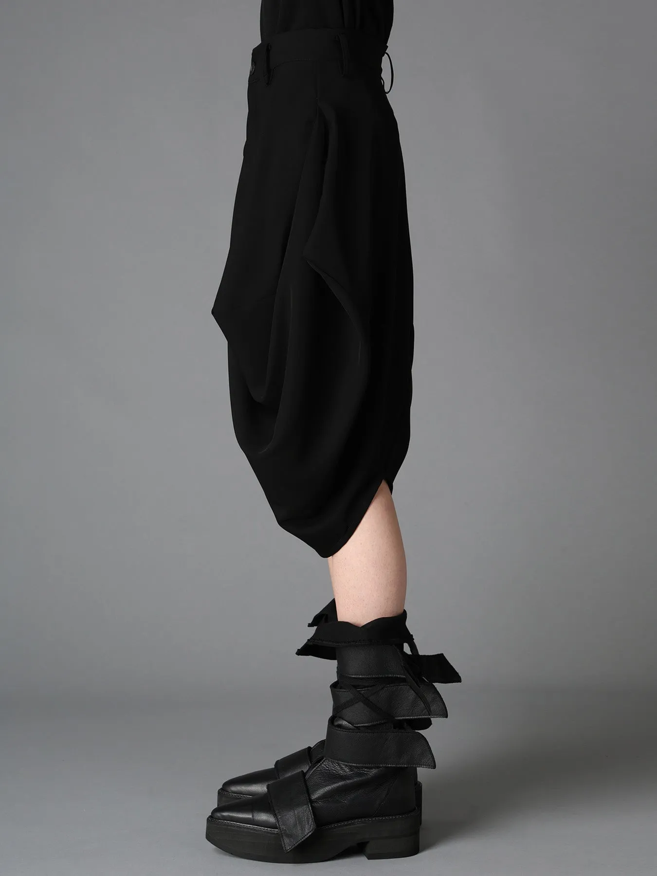 DOUBLE SATIN SQUARE PANTS sold by Yohji Yamamoto product image thumbnail 4