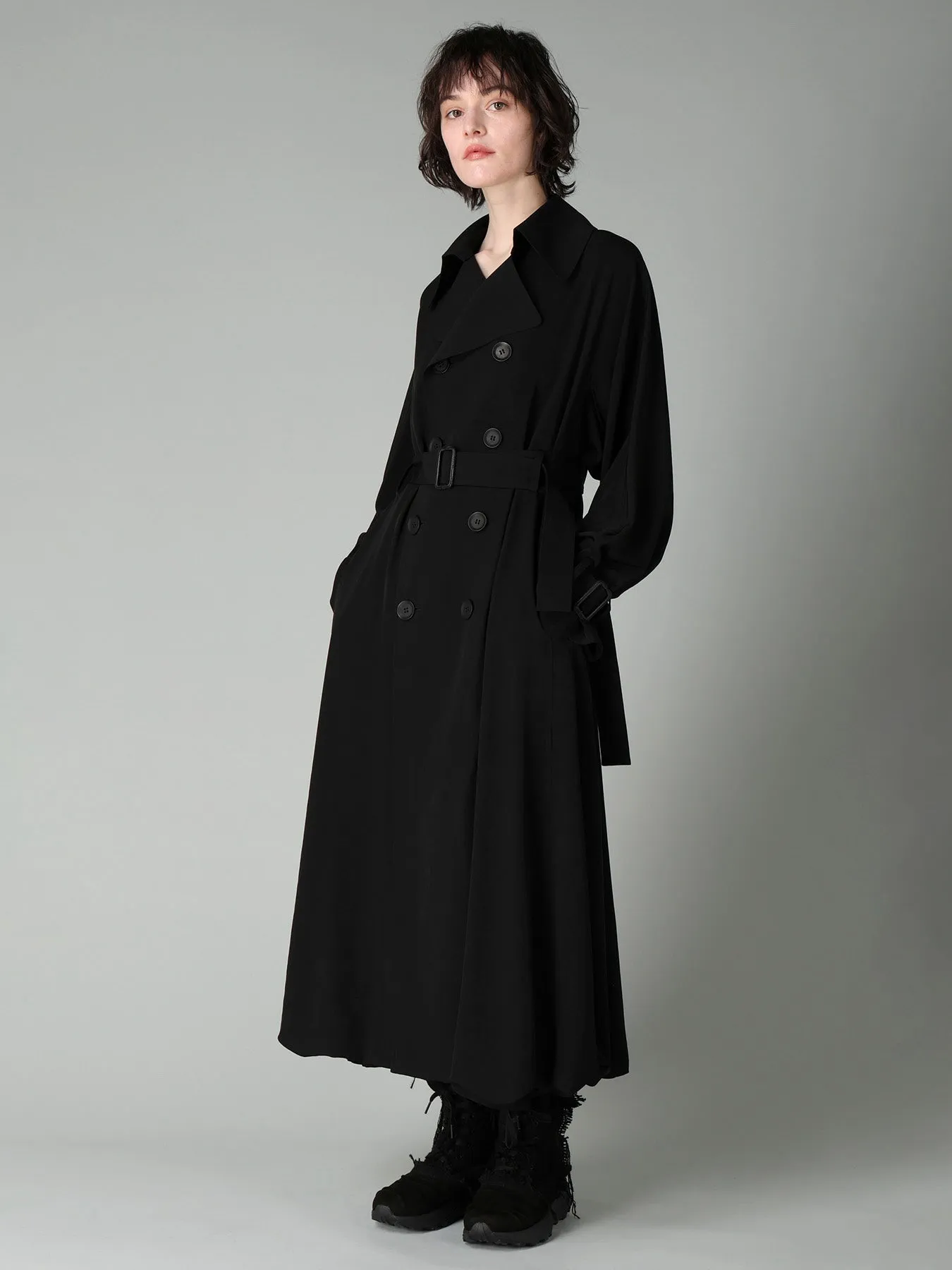 Ta/Pe CREPE DE CHINE SLEEVE GUSSET TRENCH COAT sold by Yohji Yamamoto product image thumbnail 2