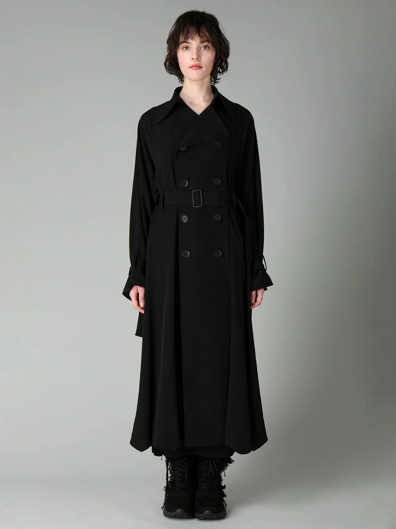 Ta/Pe CREPE DE CHINE SLEEVE GUSSET TRENCH COAT sold by Yohji Yamamoto product image thumbnail 3