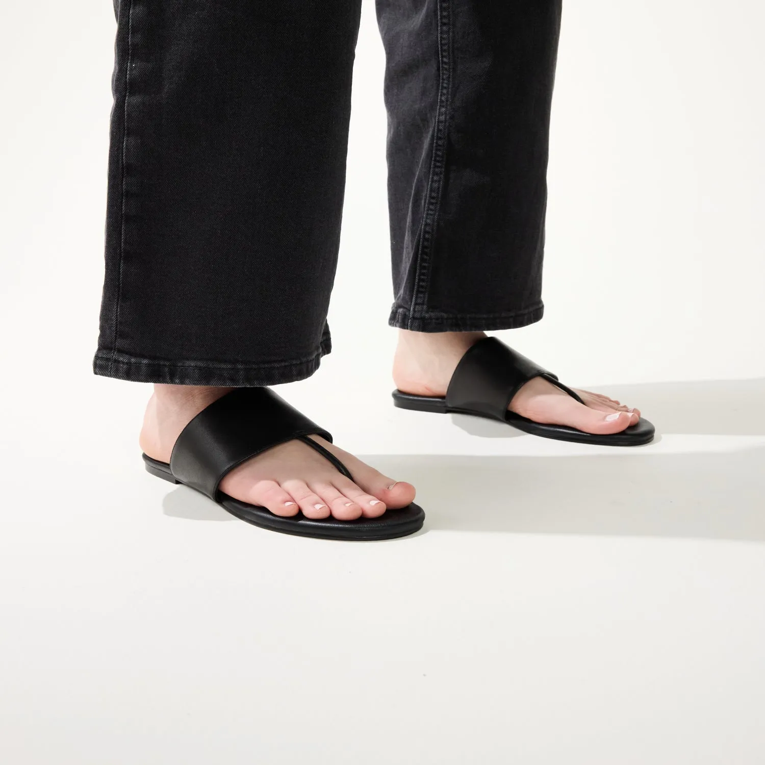 Ella in Black Leather Thong Sandal for Women sold by Yosi Samra product image thumbnail 5