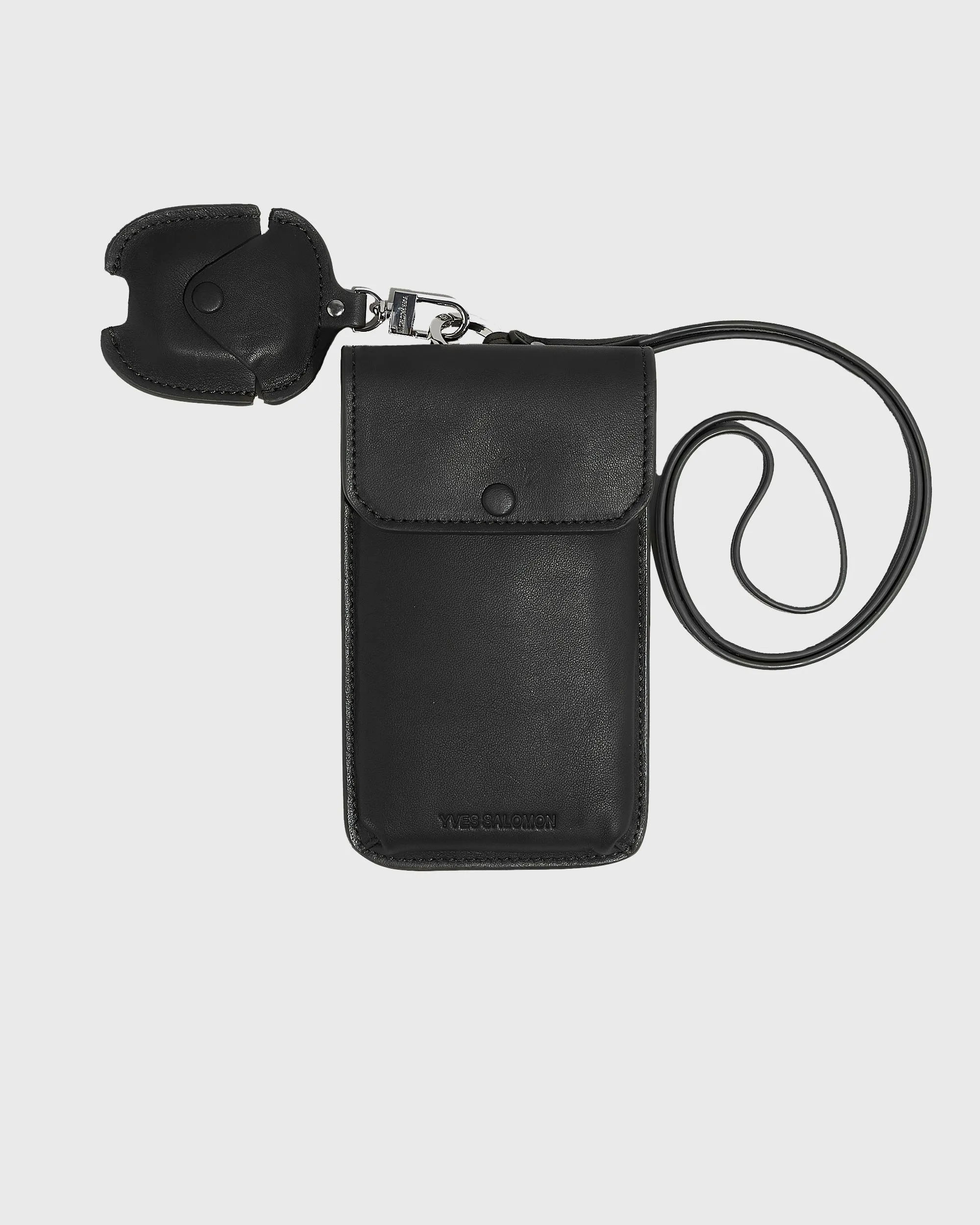 Étui de téléphone avec airpods amovible en cuir sold by Yves Salomon