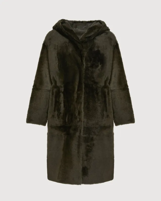 Manteau long réversible à capuche en peau lainée d'agneau sold by Yves Salomon