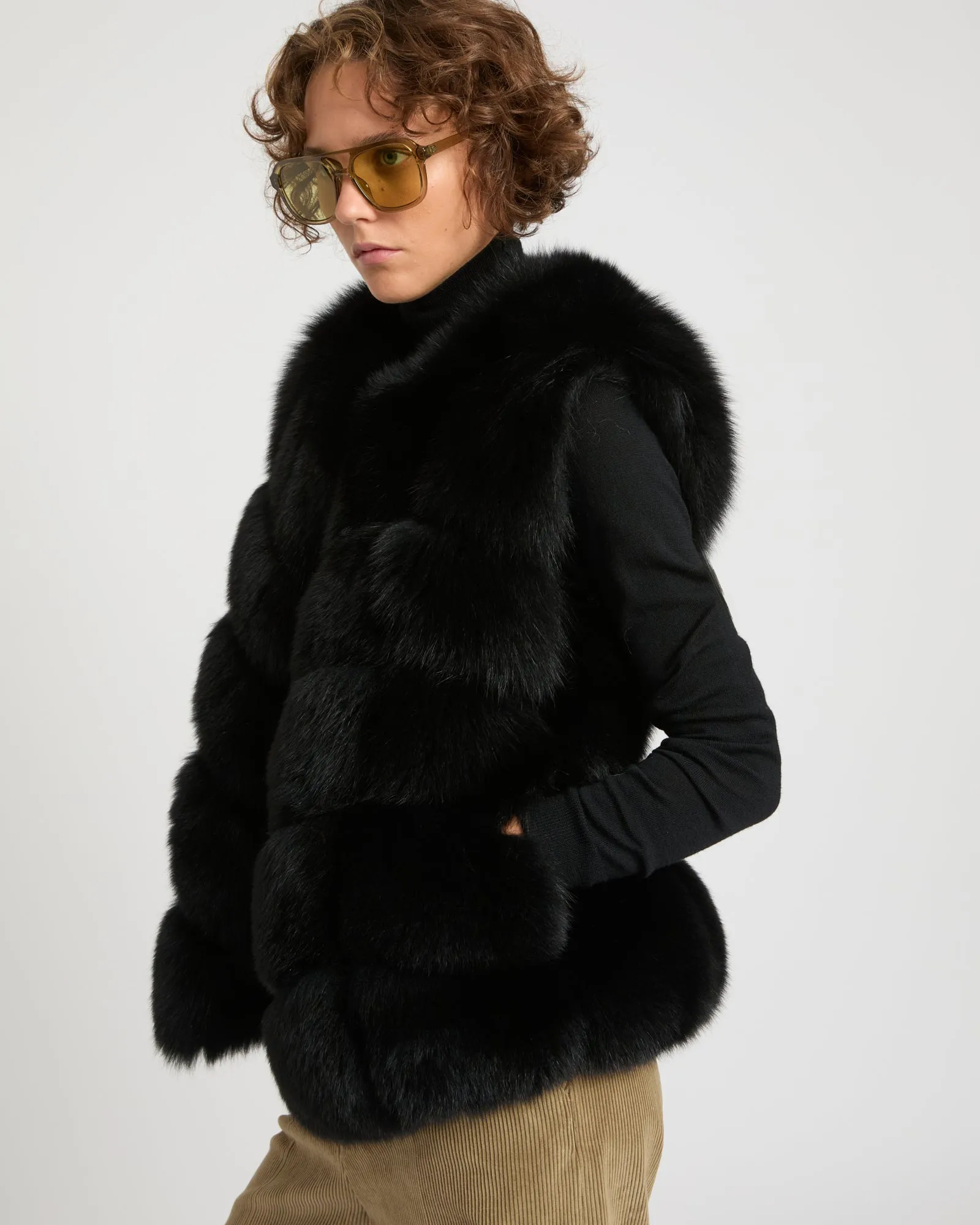 Gilet sans manches en fourrure de renard sold by Yves Salomon product image thumbnail 2