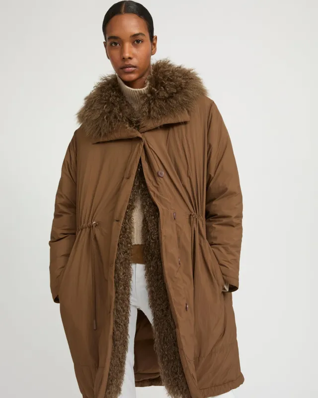 Parka doudoune ultra light garniture agneau frisé sold by Yves Salomon