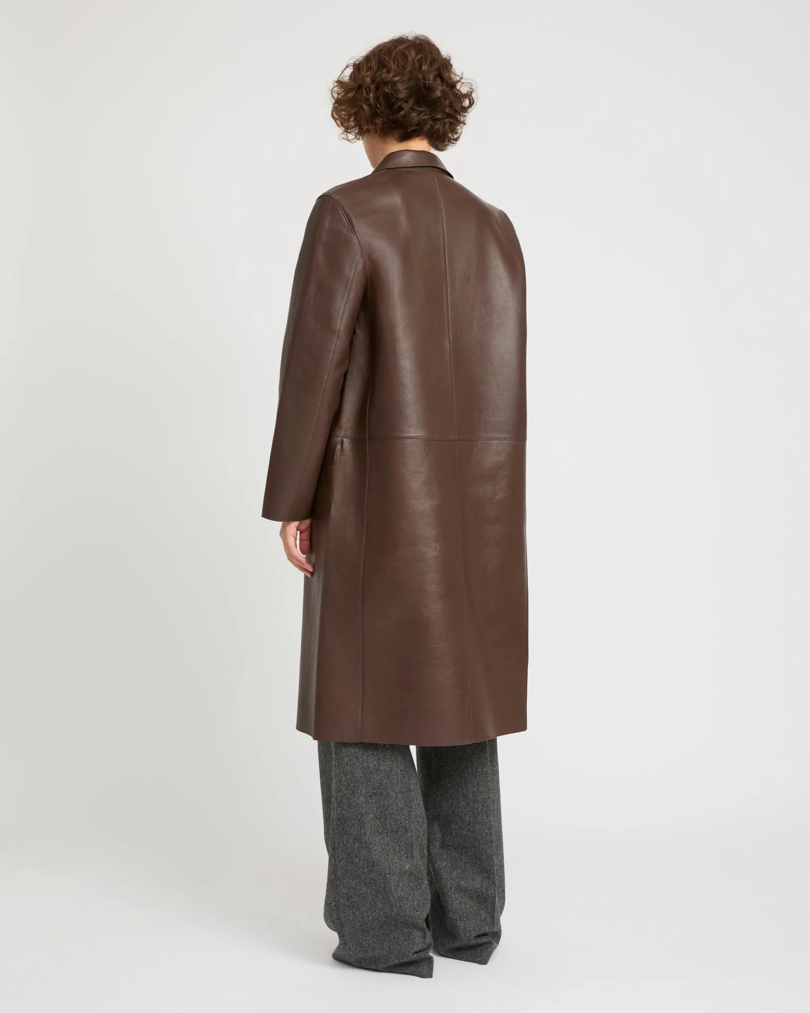 Manteau droit en cuir d'agneau doublé tissu motif pied-de-poule sold by Yves Salomon product image thumbnail 4