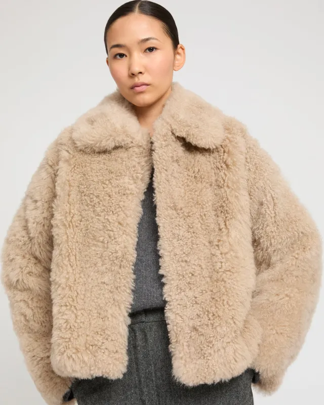 Veste en agneau cachemire et maille Mérinos sold by Yves Salomon