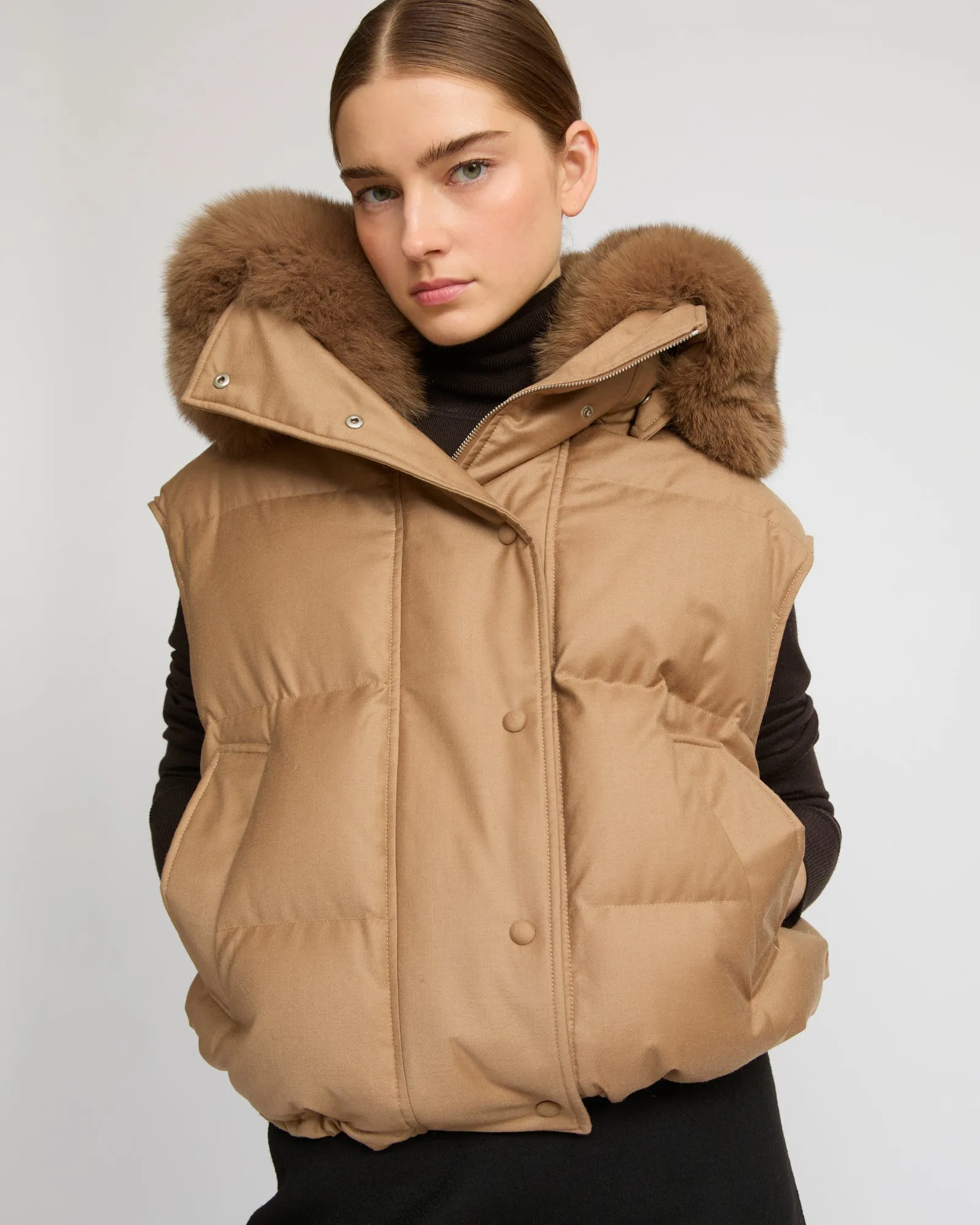 Gilet en flanelle avec col en fourrure de renard sold by Yves Salomon product image thumbnail 4