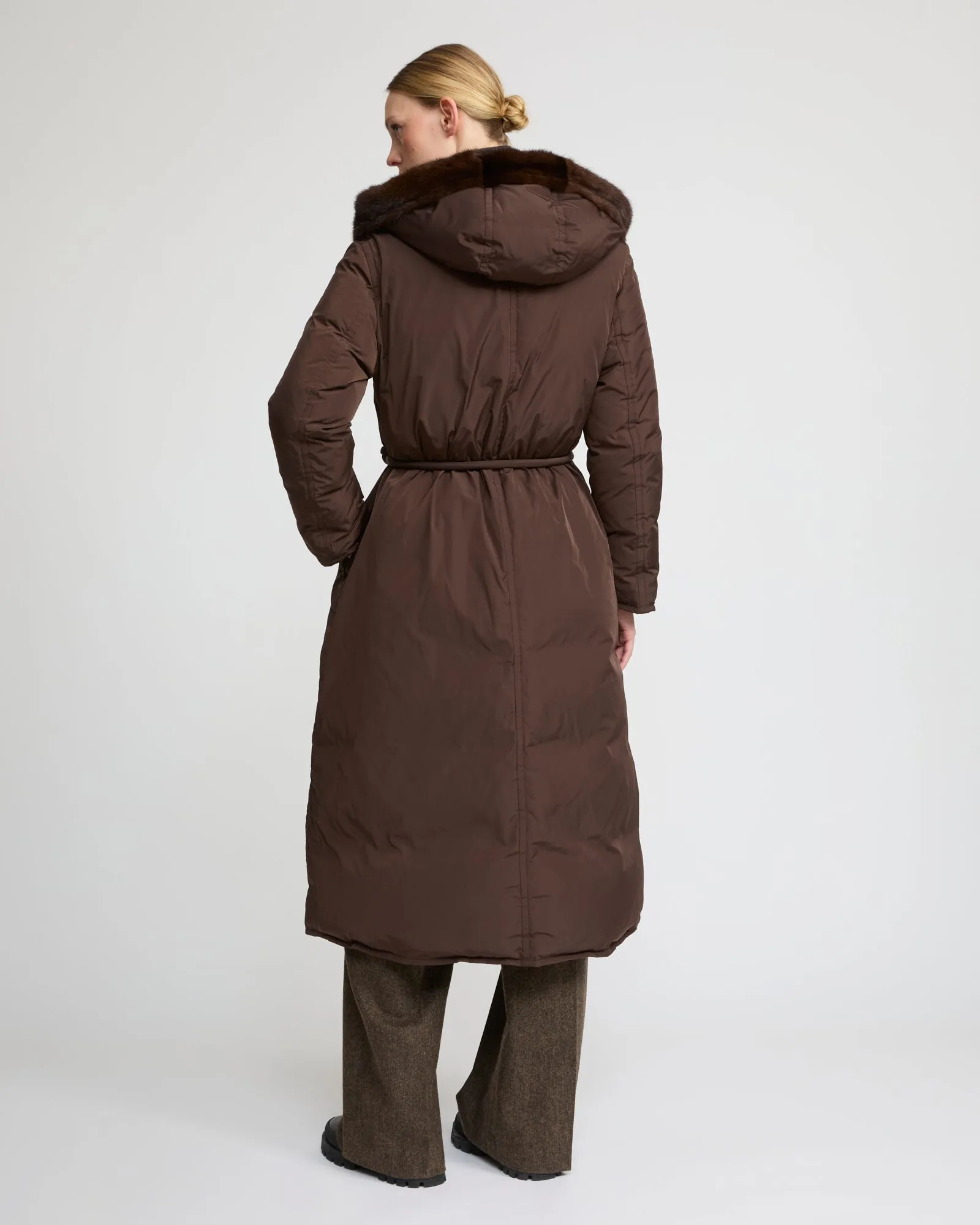 Manteau doudoune longue en tissu technique et fourrure de vison sold by Yves Salomon product image thumbnail 5