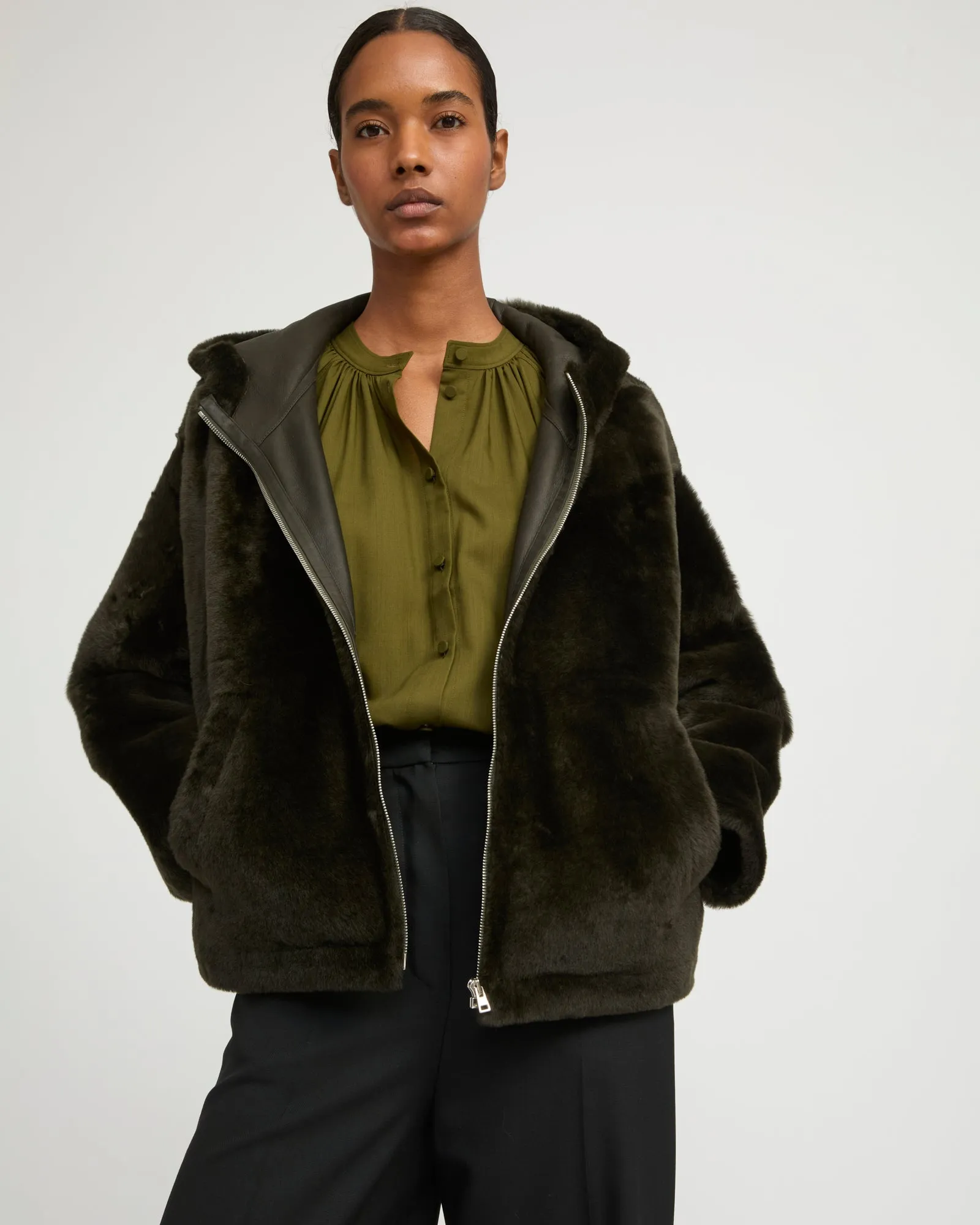 Veste à capuche en peau lainée sold by Yves Salomon product image thumbnail 2