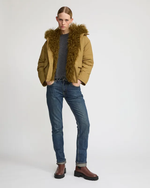 Doudoune courte ultra light garniture agneau frisé sold by Yves Salomon