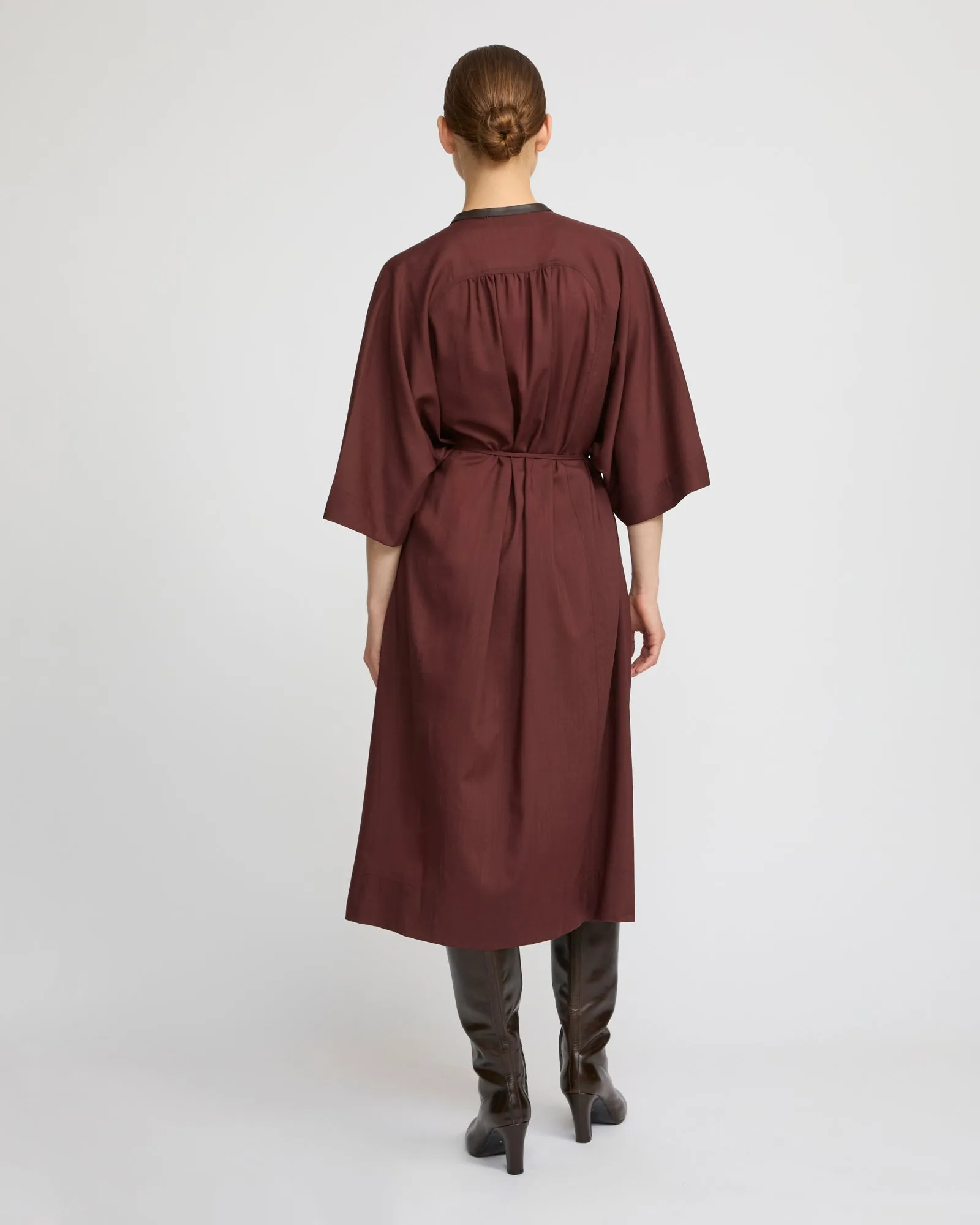 Robe kaftan en voile de laine sold by Yves Salomon product image thumbnail 5