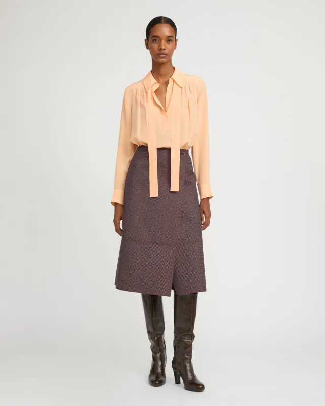 Blouse en crêpe de soie légère sold by Yves Salomon