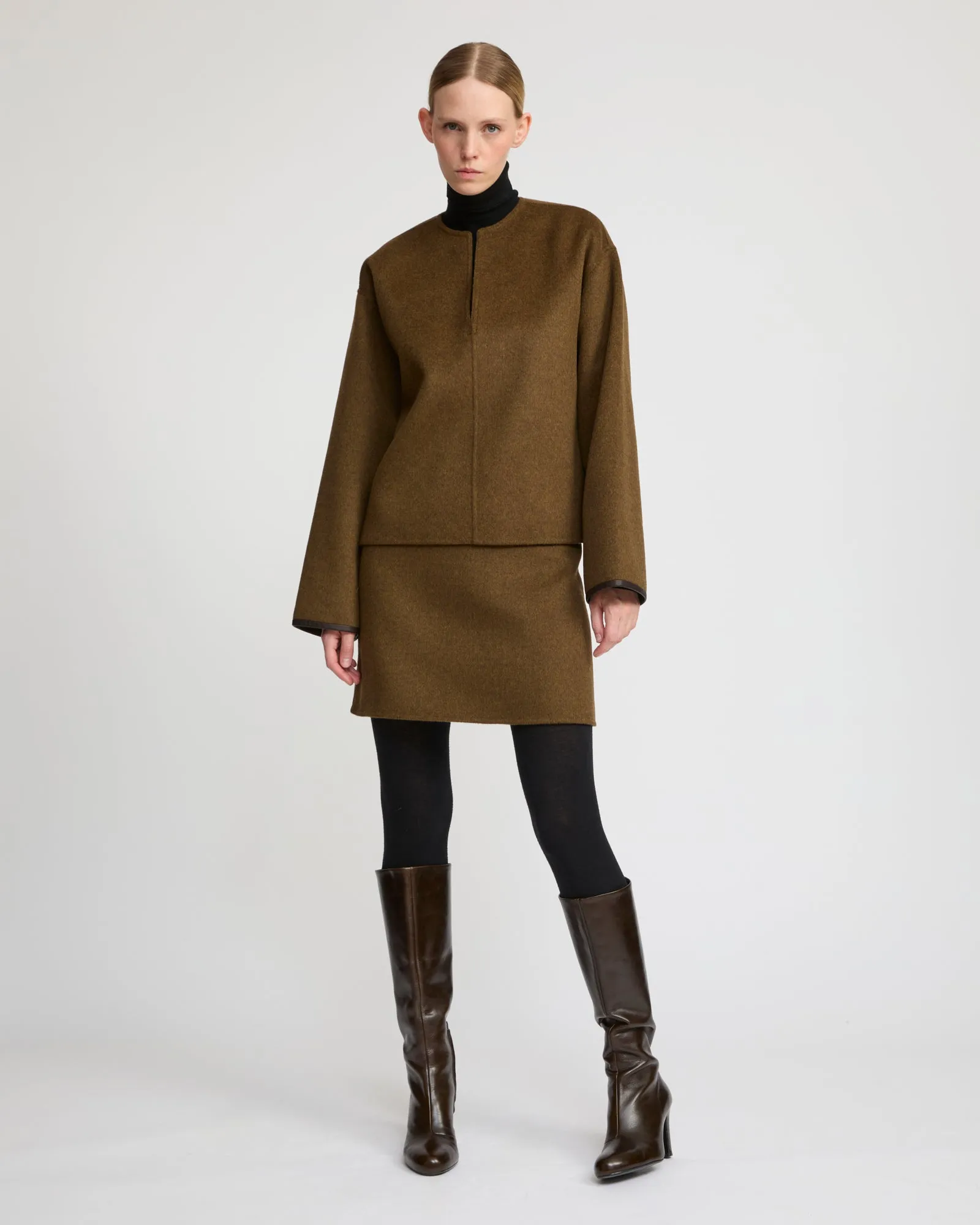 Vareuse en lainage cachemire double face sold by Yves Salomon product image thumbnail 3