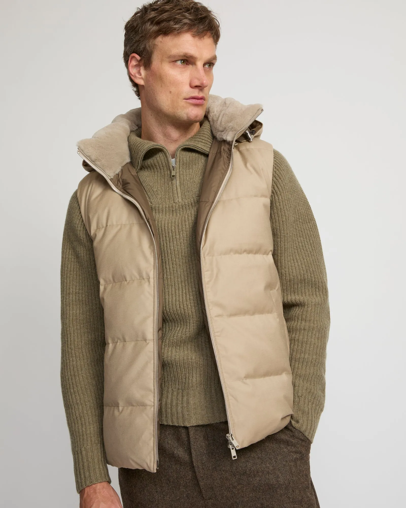 Gilet doudoune en tissu imperméable Loro Piana avec col en fourrure de vison sold by Yves Salomon product image thumbnail 3