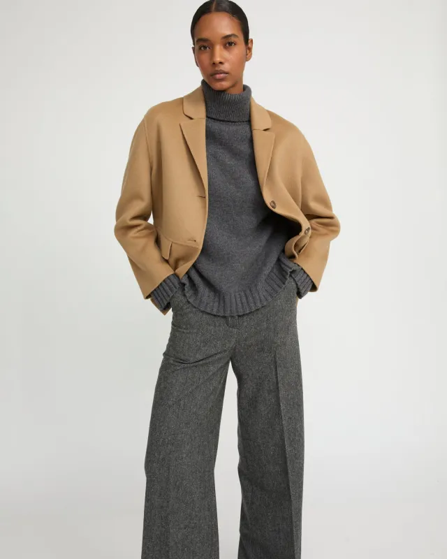 Veste en lainage cachemire double face sold by Yves Salomon