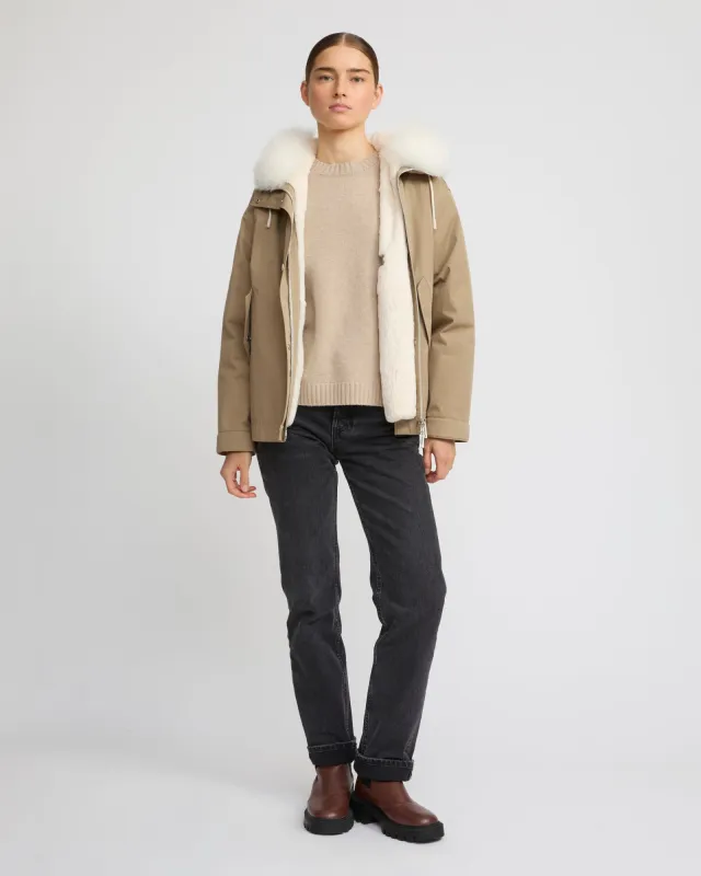 Parka courte en coton imperméable avec fourrure de renard et lapin sold by Yves Salomon