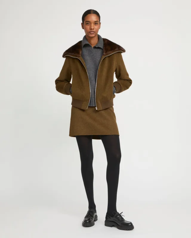 Blouson court en lainage cachemire et col amovible en fourrure de vison made by Yves Salomon