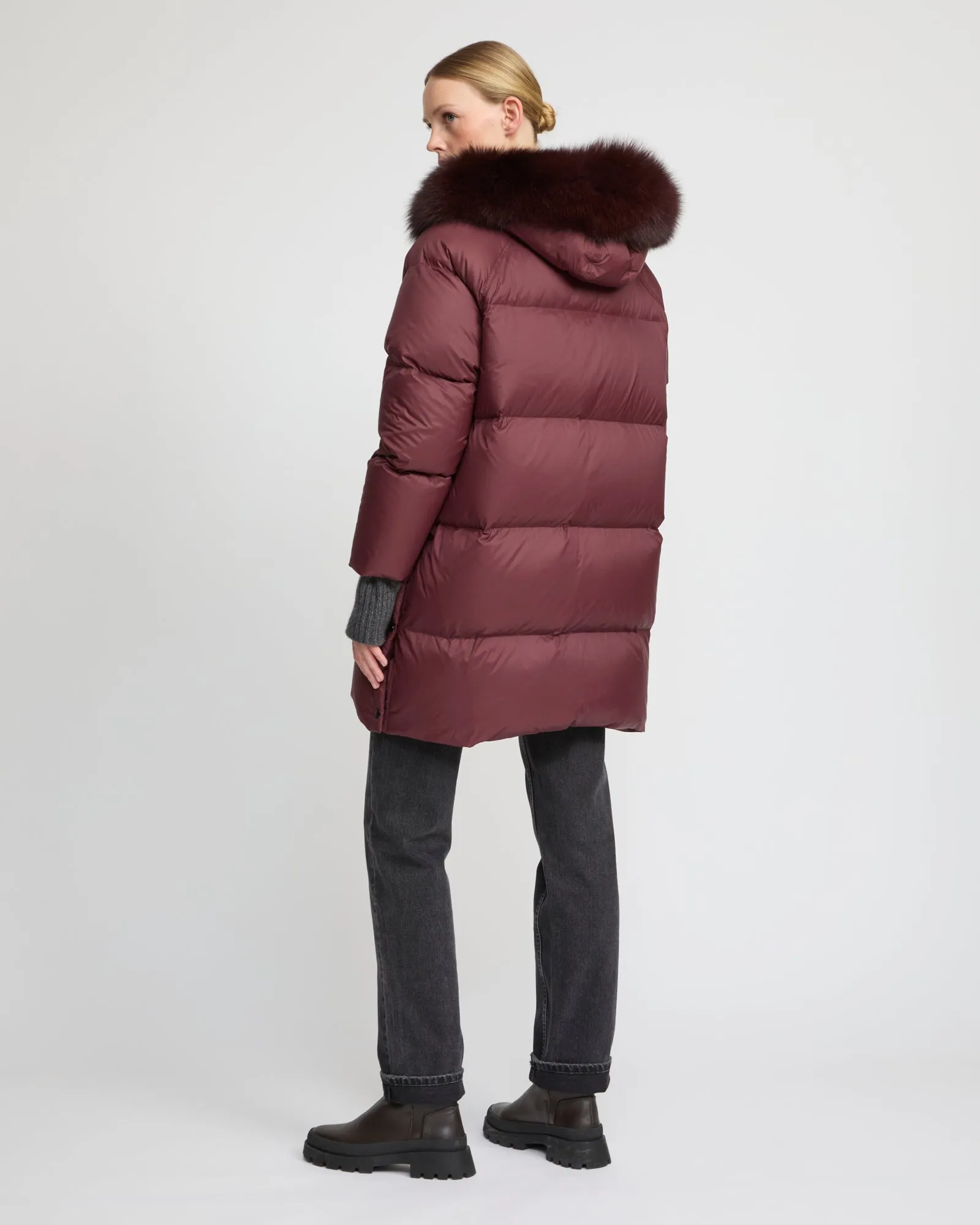 Doudoune longue manches raglan garniture fourrure de renard sold by Yves Salomon product image thumbnail 4