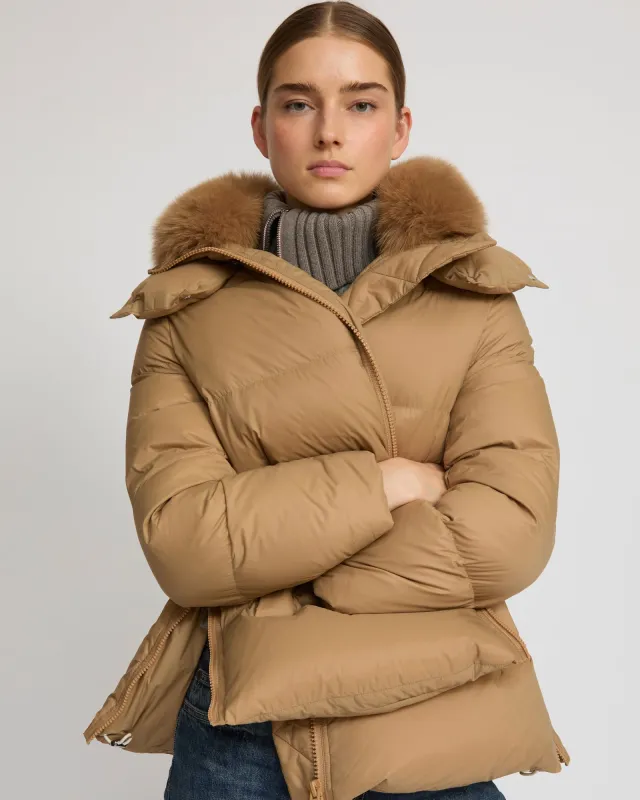 Doudoune "A" line iconique avec col en fourrure de renard sold by Yves Salomon