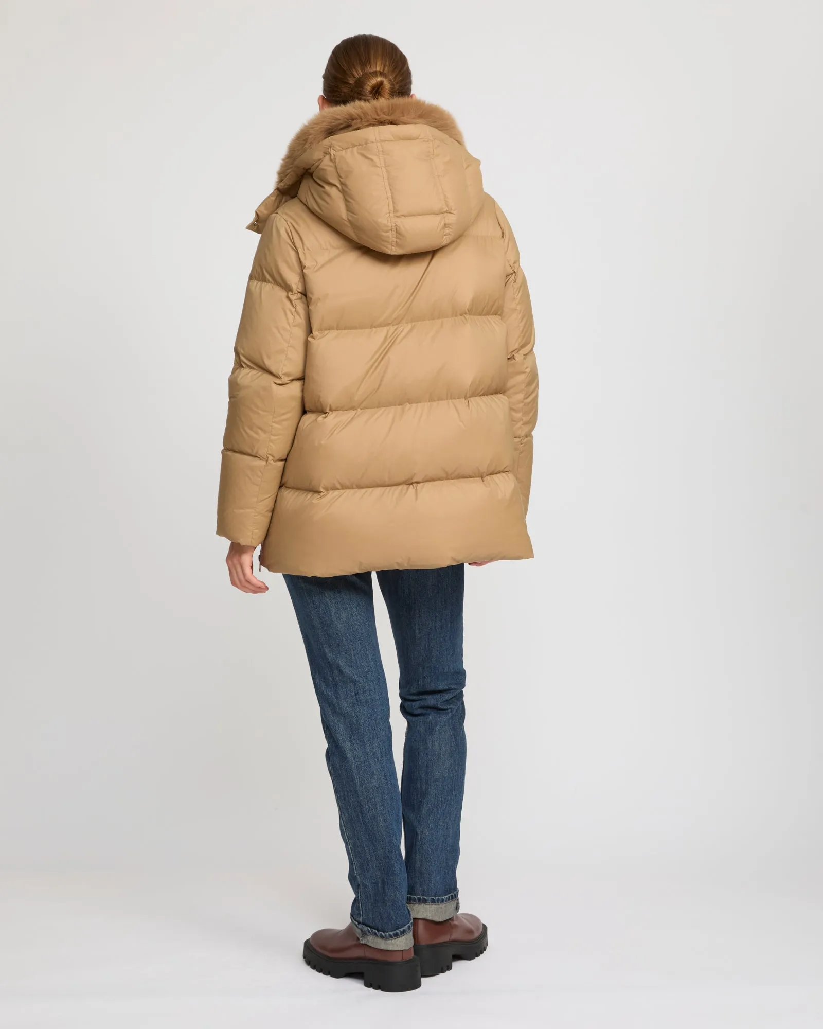 Doudoune "A" line iconique avec col en fourrure de renard sold by Yves Salomon product image thumbnail 5