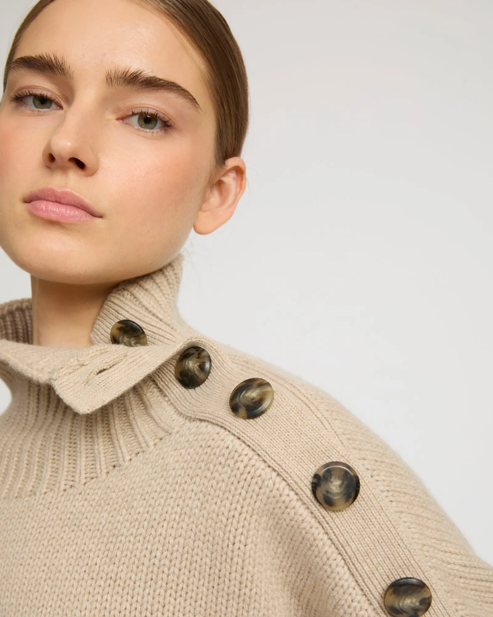 Pull oversize en maille lainage cachemire sold by Yves Salomon product image thumbnail 2
