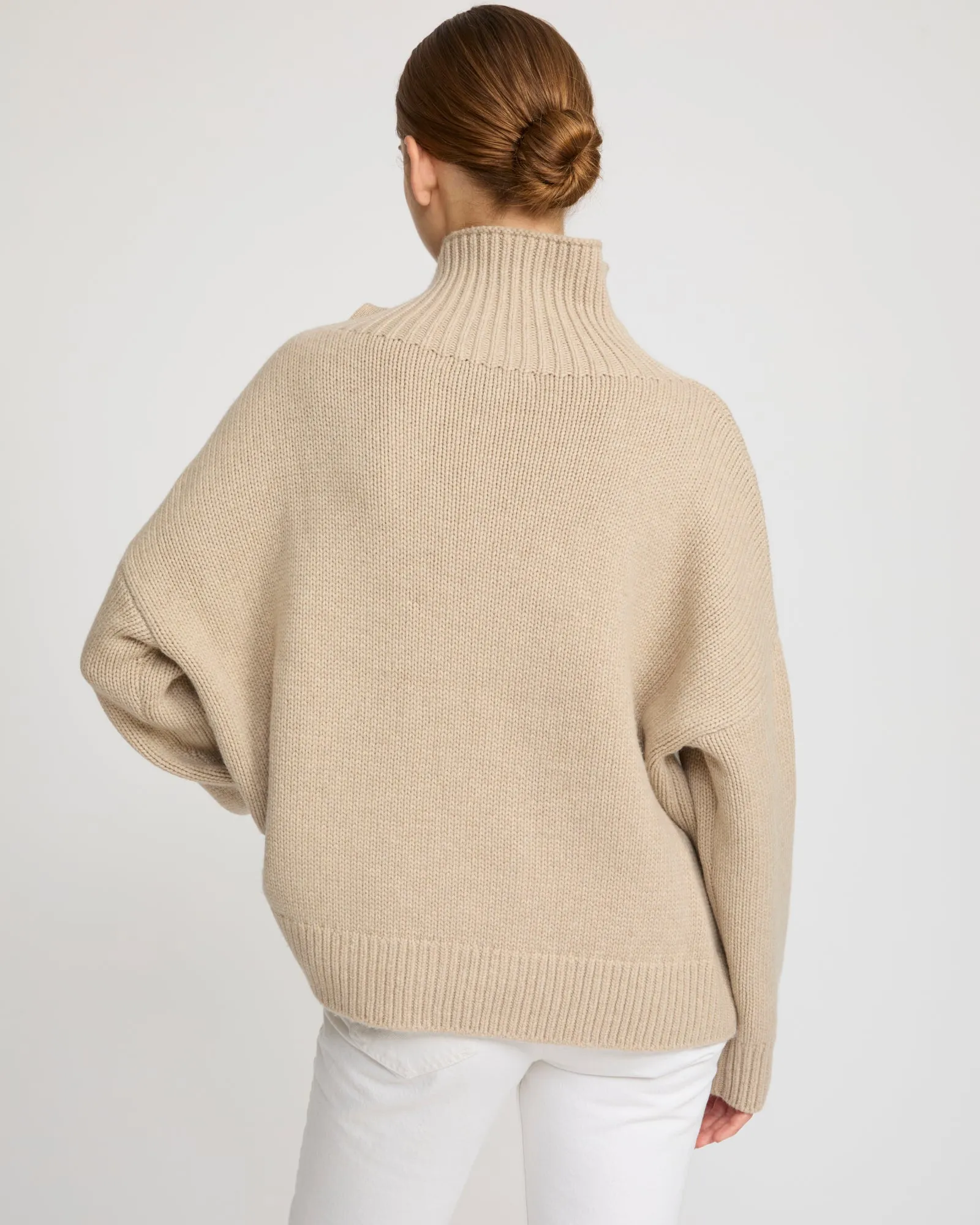 Pull oversize en maille lainage cachemire sold by Yves Salomon product image thumbnail 3