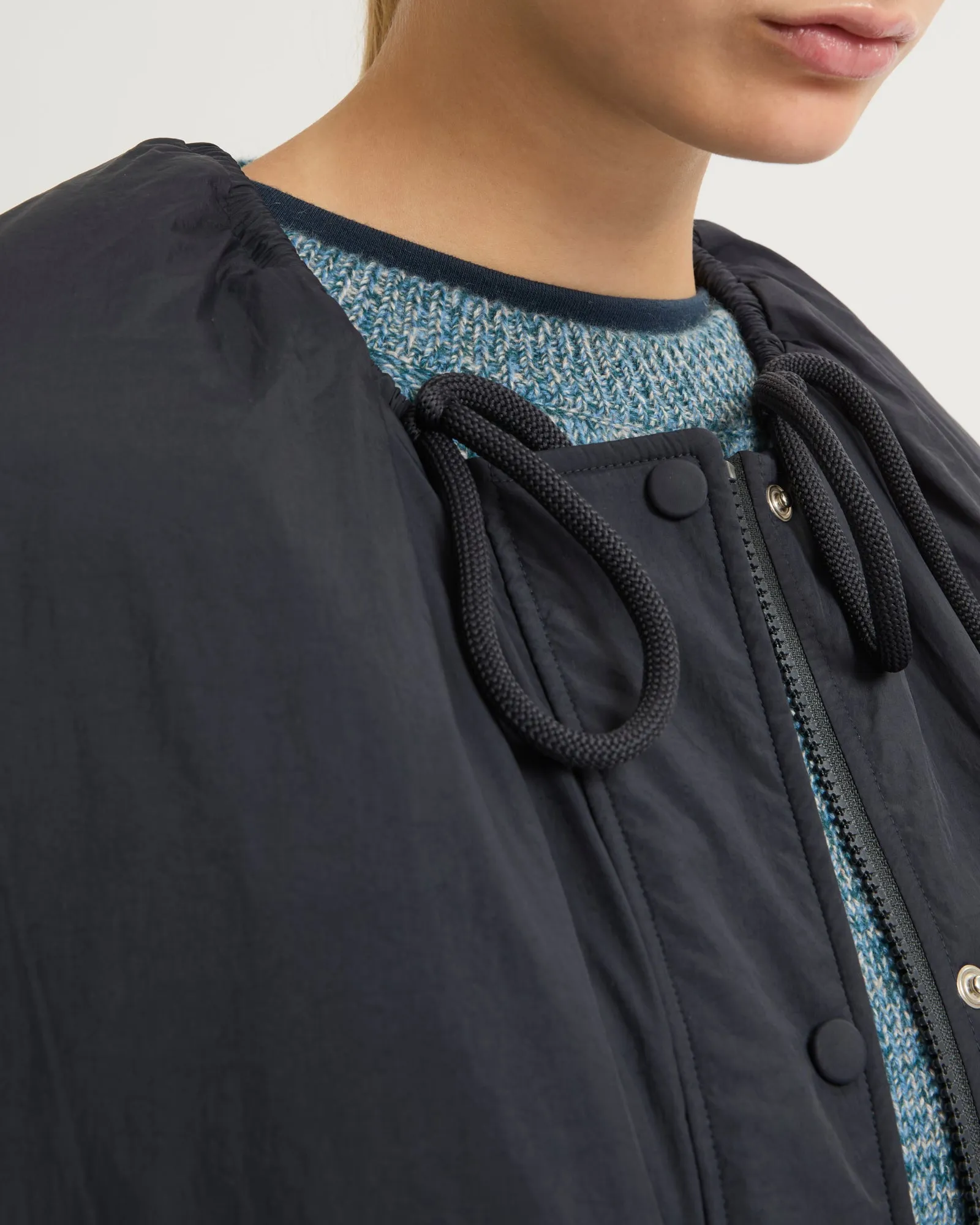 Doudoune courte encolure coulissée sold by Yves Salomon product image thumbnail 4