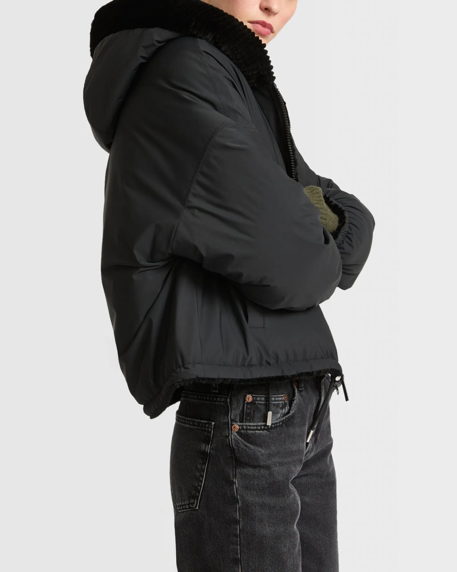 Doudoune courte réversible à capuche en lapin rex cotelé et tissu technique sold by Yves Salomon product image thumbnail 5