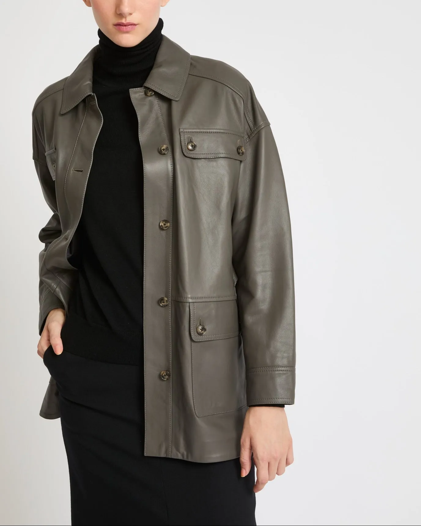 Saharienne ceinturée en cuir d'agneau sold by Yves Salomon product image thumbnail 5