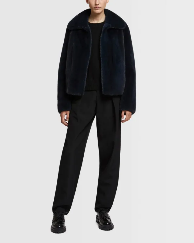 Veste courte en fourrure de vison à poils longs sold by Yves Salomon