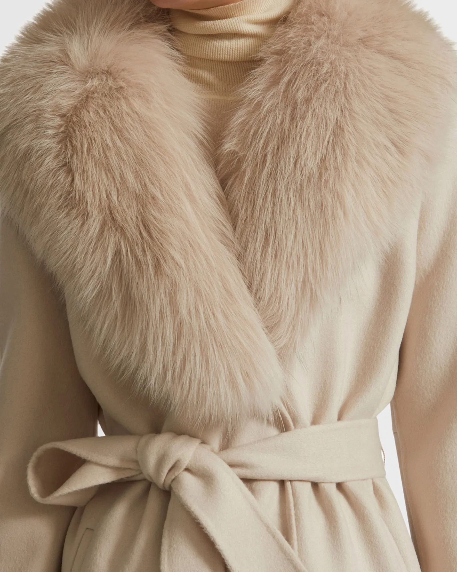 Manteau ceinturé en lainage cachemire avec col en fourrure de renard sold by Yves Salomon product image thumbnail 2