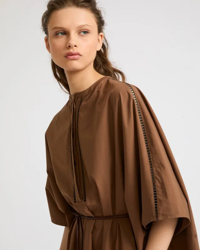 Robe kaftan en popeline de coton avec inserts de cuir made by Yves Salomon