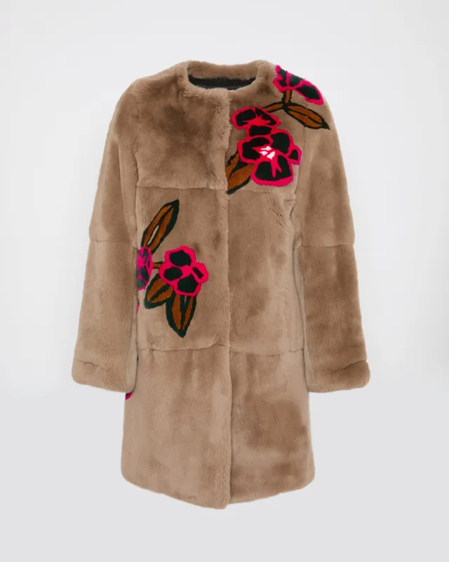 Manteau long  en lapin rex motif fleurs sold by Yves Salomon