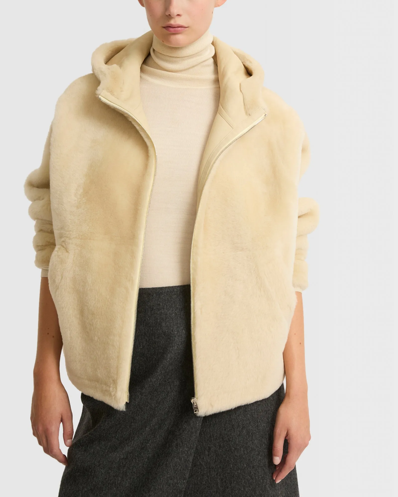 Veste à capuche en peau lainée sold by Yves Salomon product image thumbnail 2