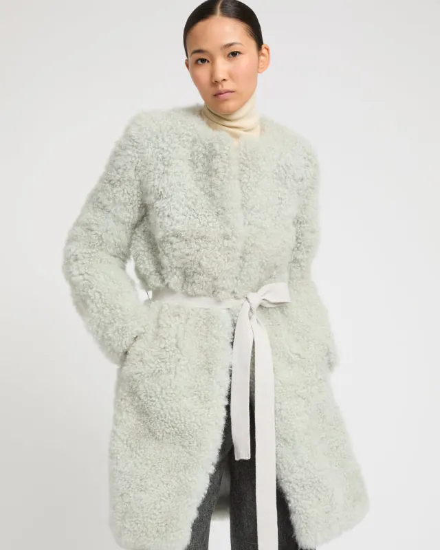 Manteau en maille mérinos et agneau sold by Yves Salomon